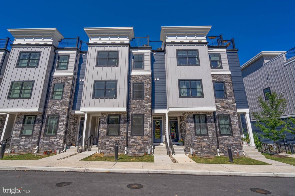 Photo of 2005 Hyview Terrace, FORT WASHINGTON, PA 19034 (MLS # PAMC2155726)