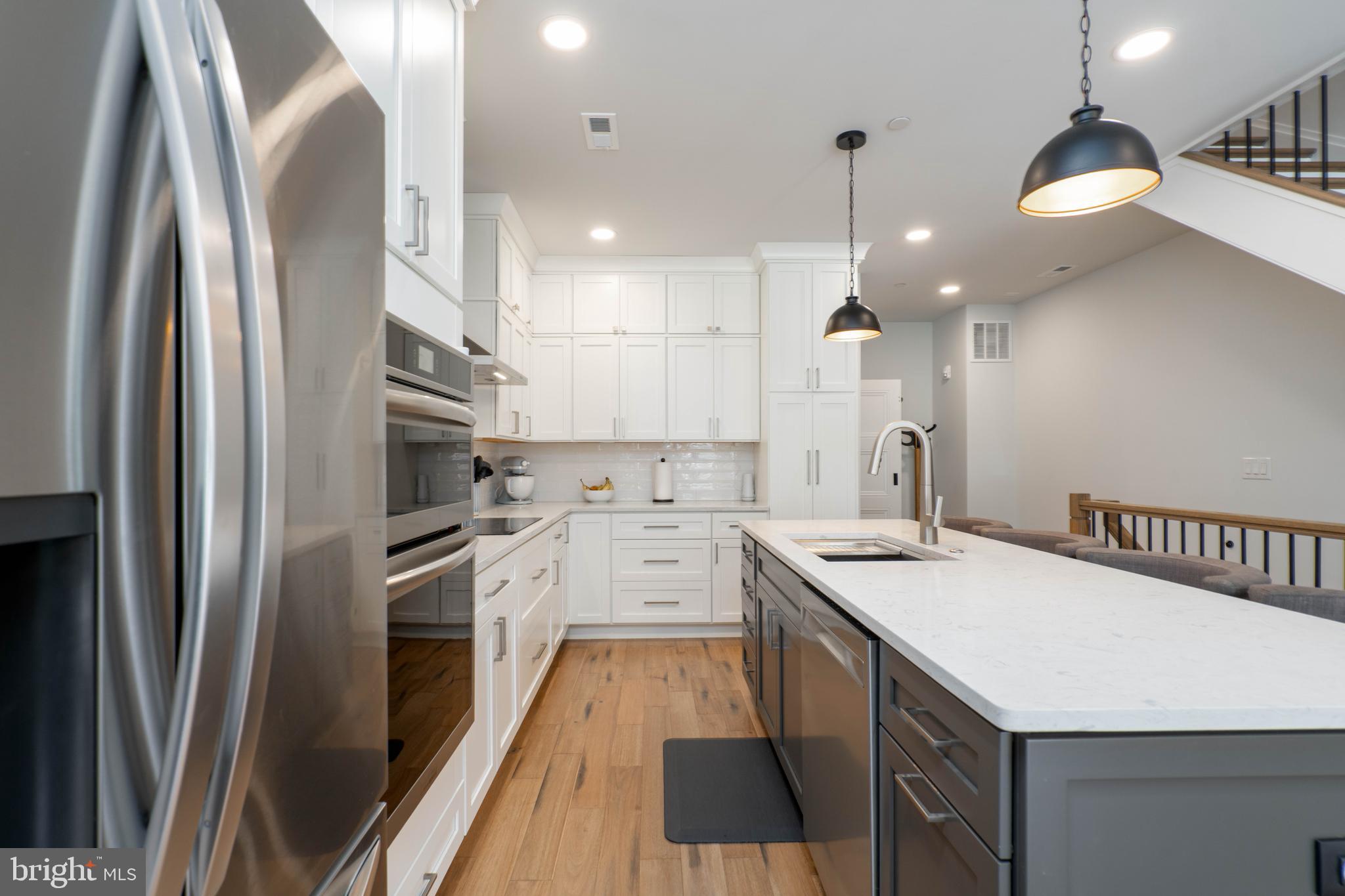 FORT WASHINGTON - Residential