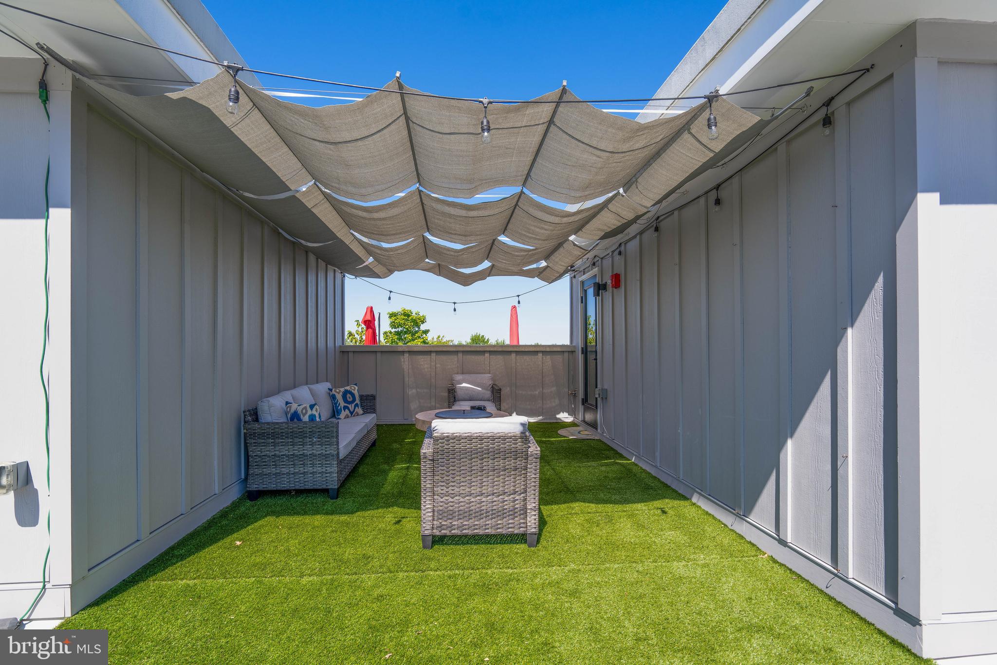 FORT WASHINGTON - Residential