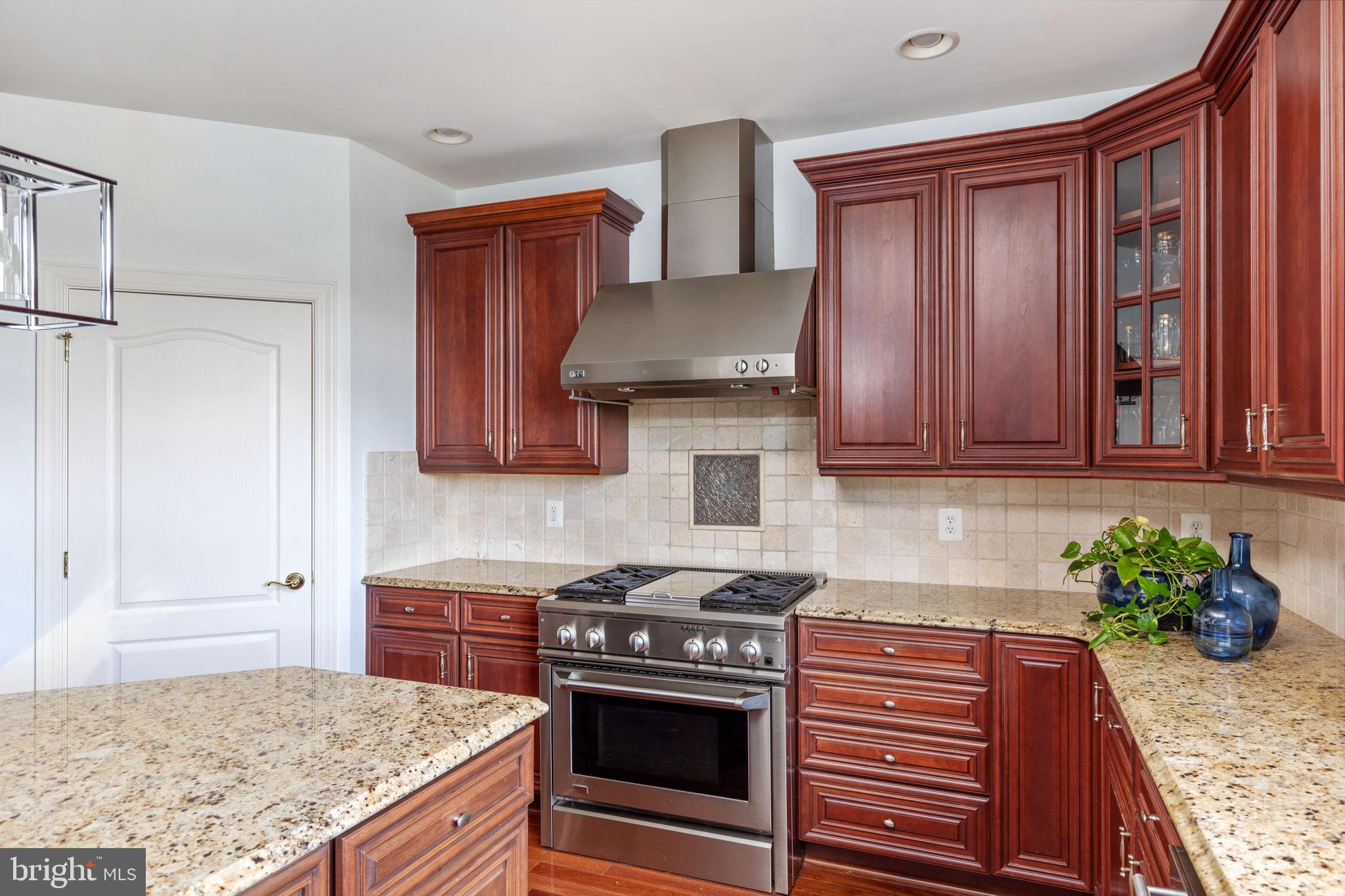 DOMINION VALLEY COUNTRY CLUB - Residential