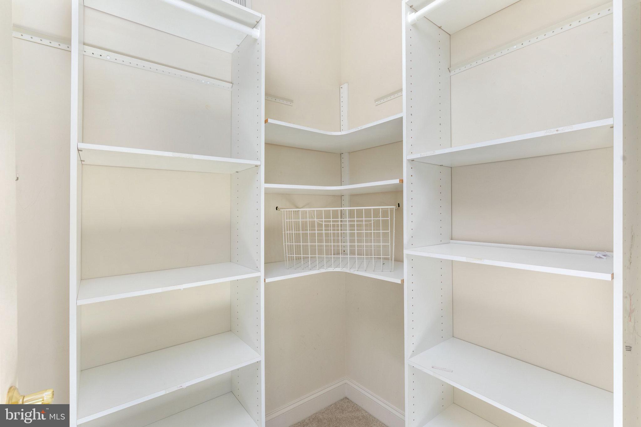 DOMINION VALLEY COUNTRY CLUB - Residential