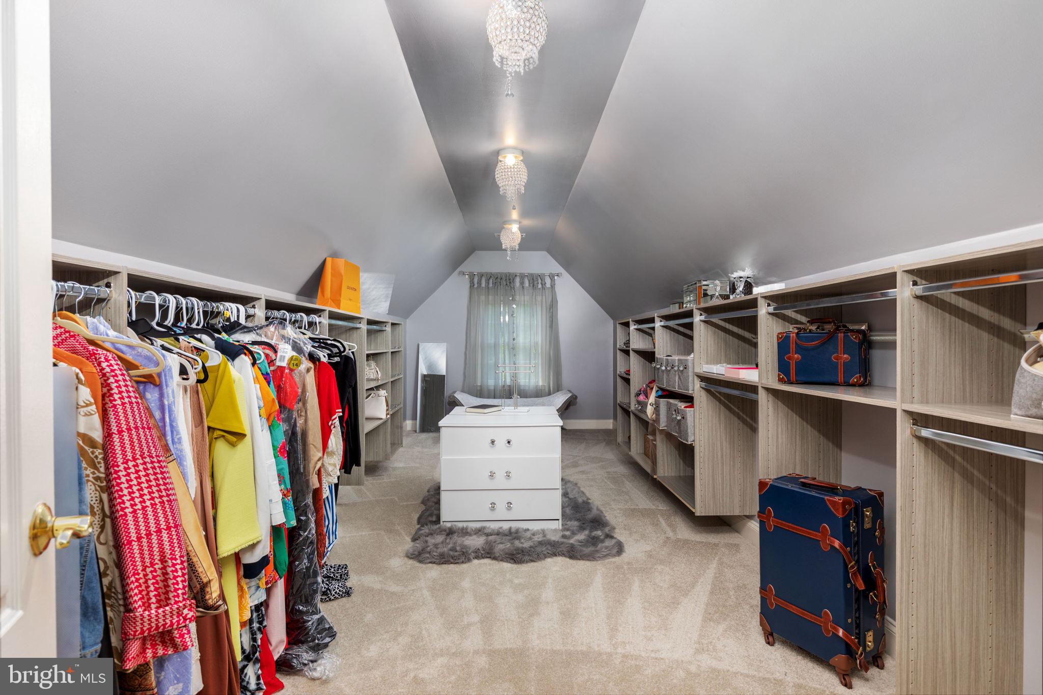 DOMINION VALLEY COUNTRY CLUB - Residential