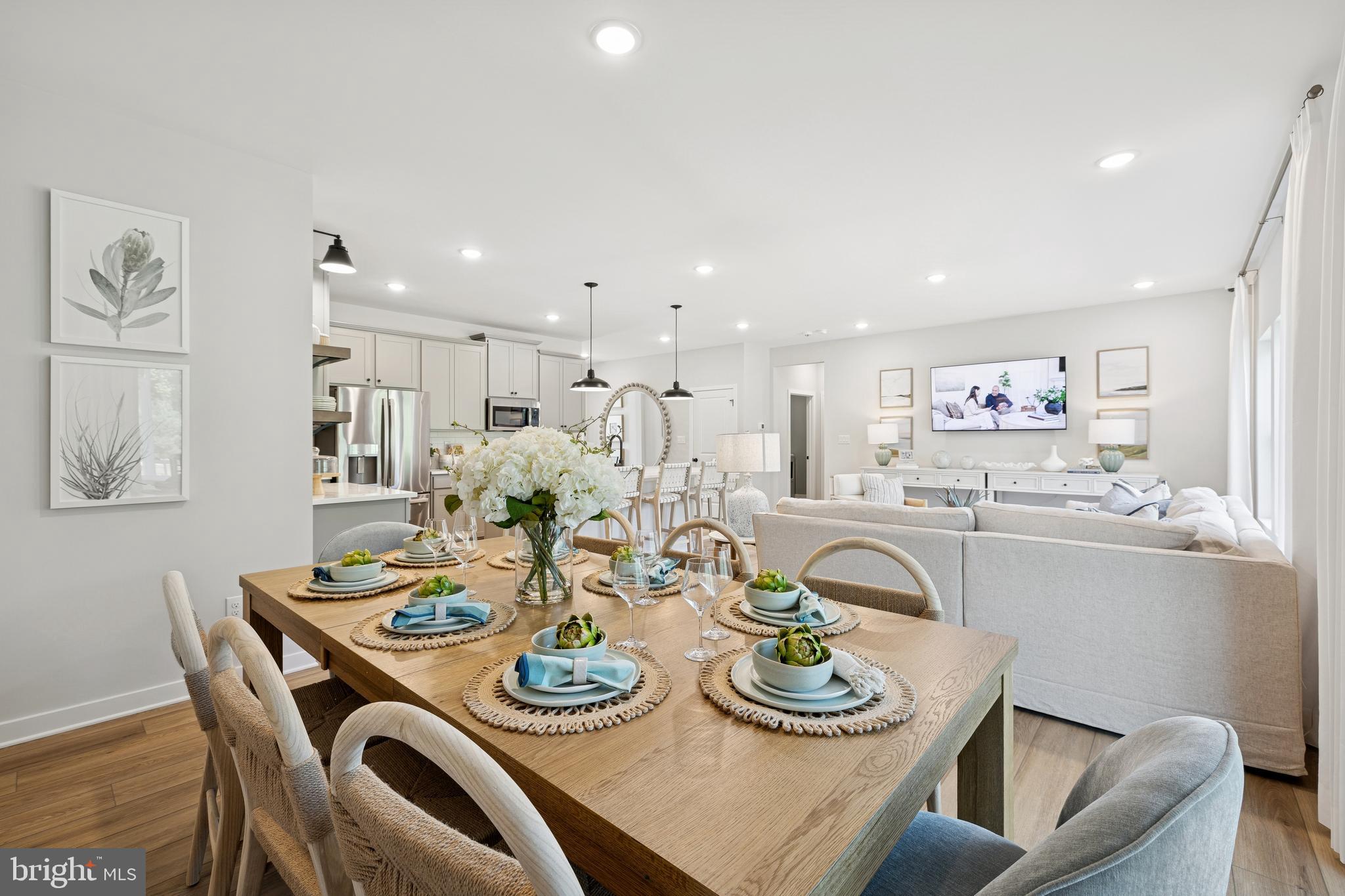 CAPTAINS WAY - Residential