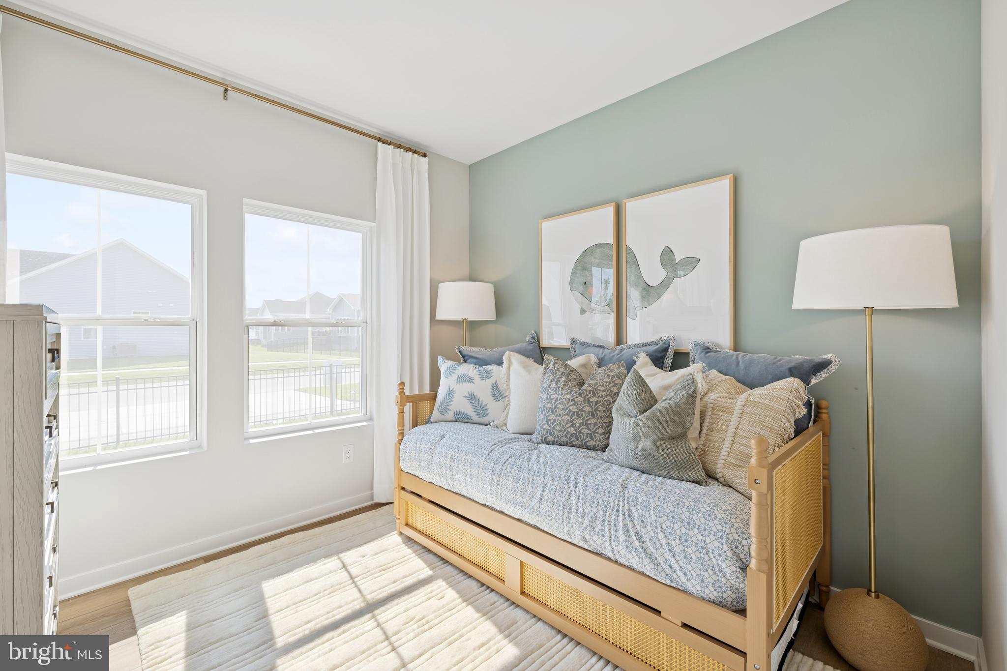 CAPTAINS WAY - Residential