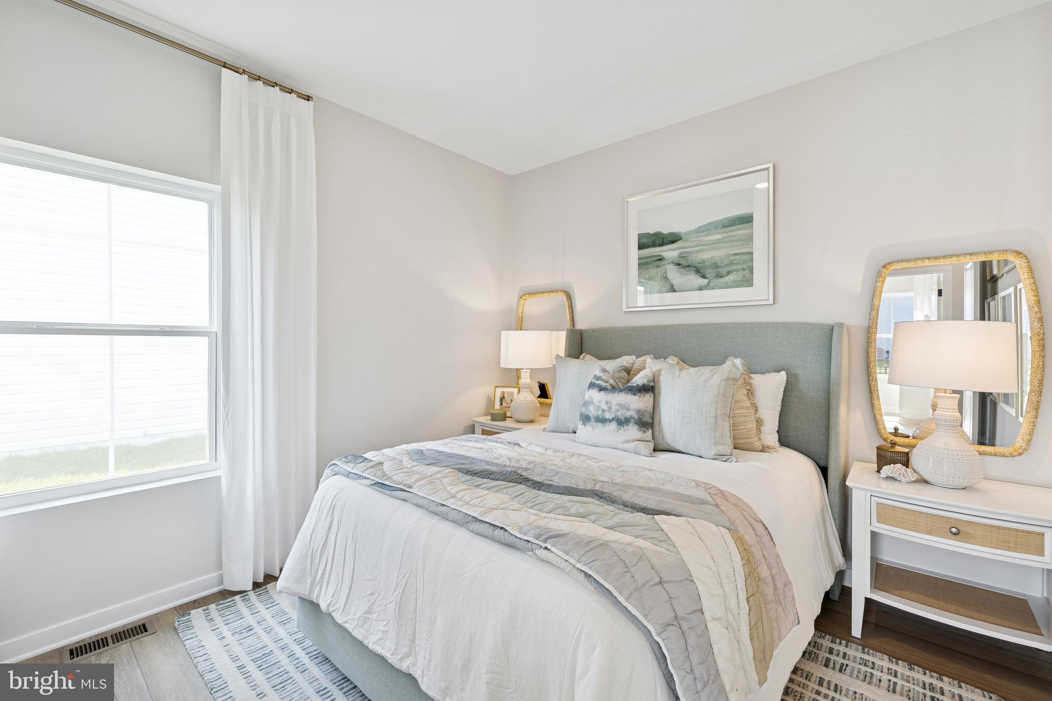 CAPTAINS WAY - Residential