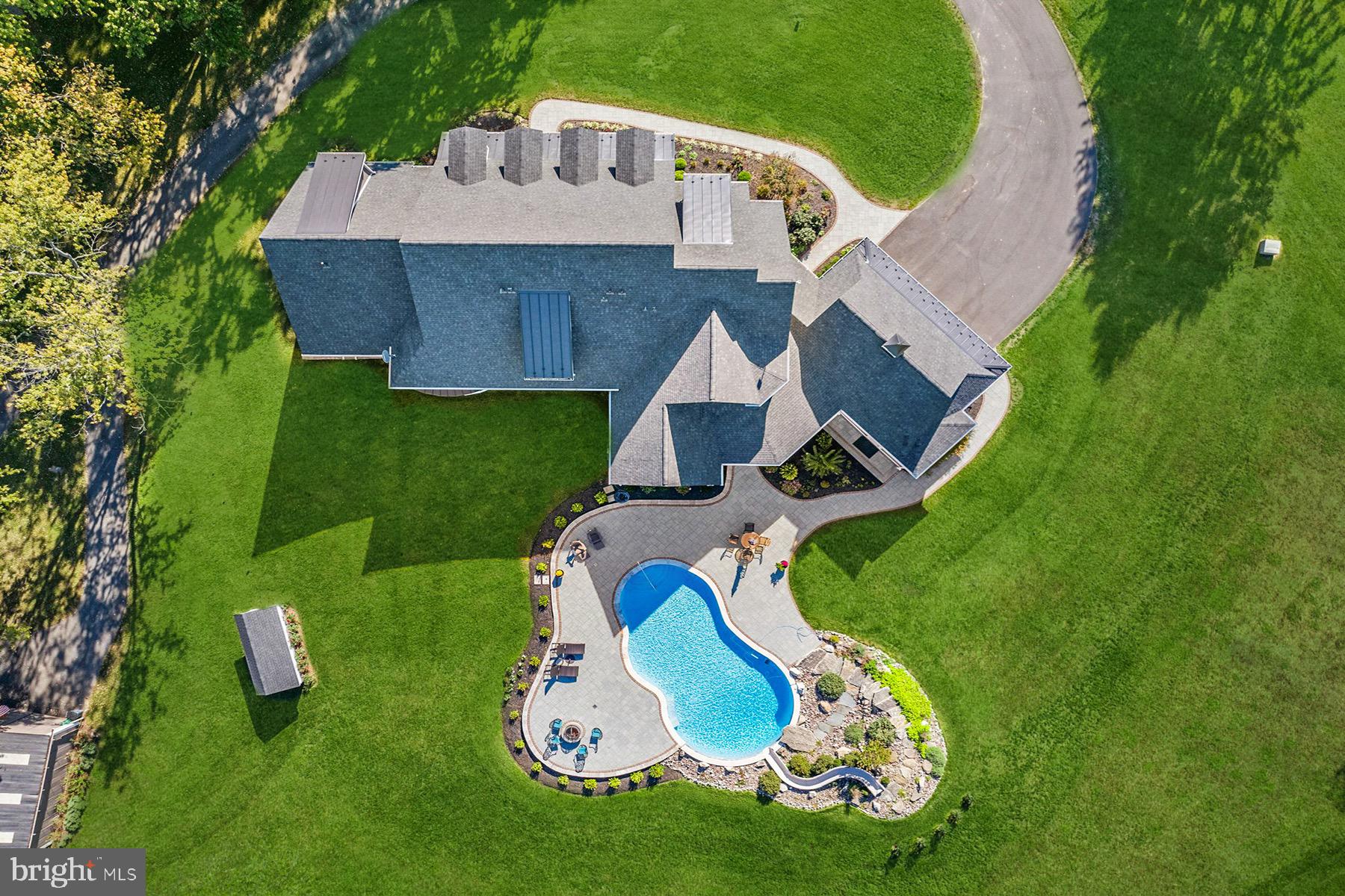 828 FEDERAL HILL ROAD