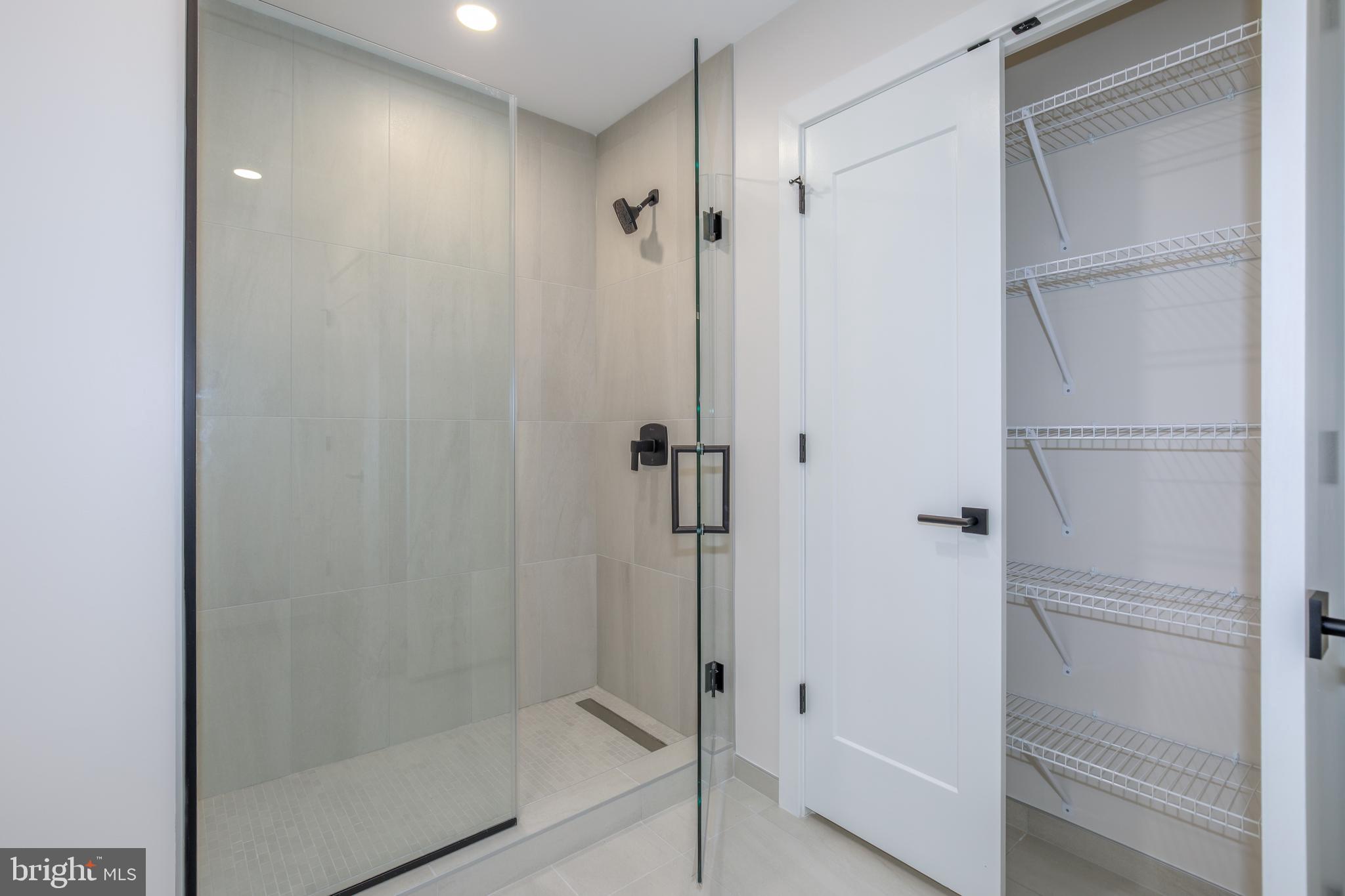 FALLS CHURCH CITY - Residential