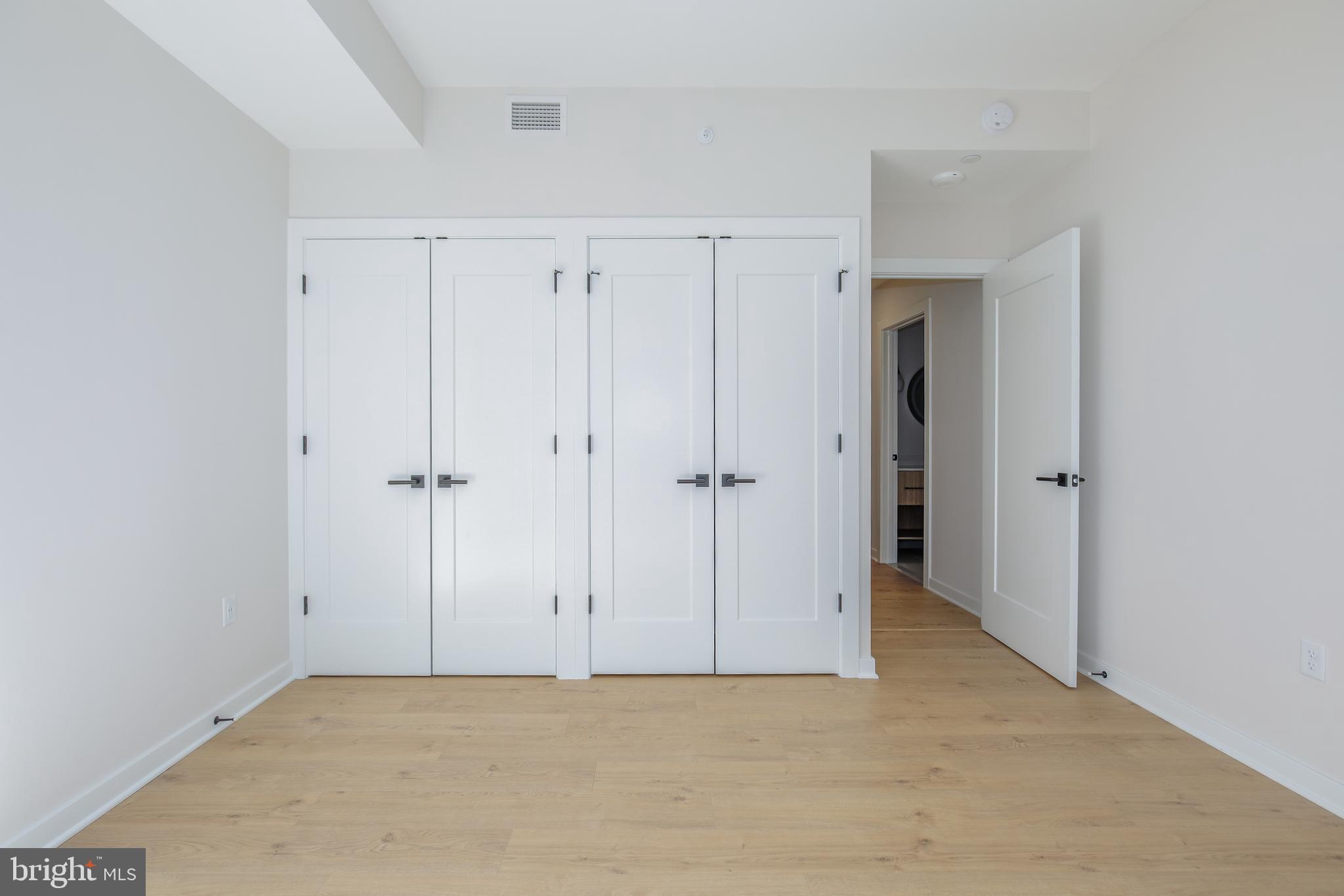 FALLS CHURCH CITY - Residential