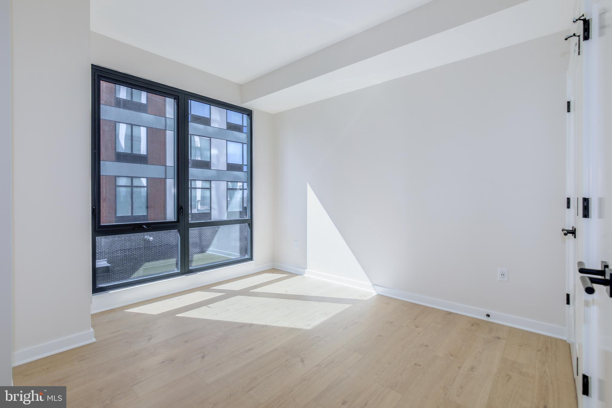 FALLS CHURCH CITY - Residential