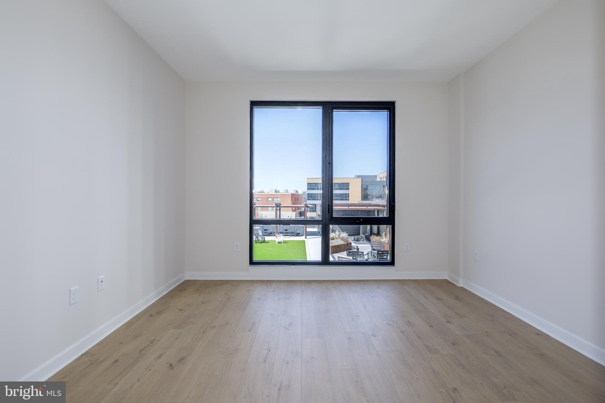 FALLS CHURCH CITY - Residential