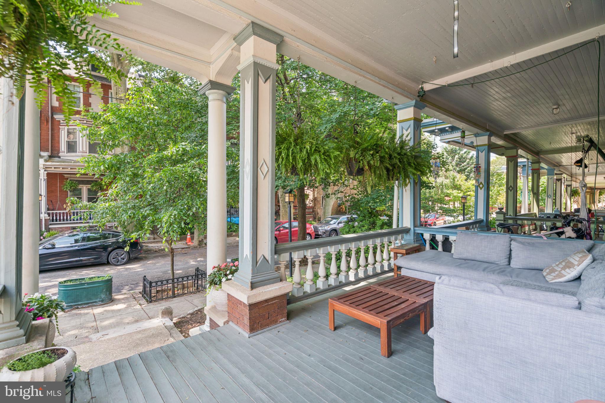 SPRUCE HILL - Residential