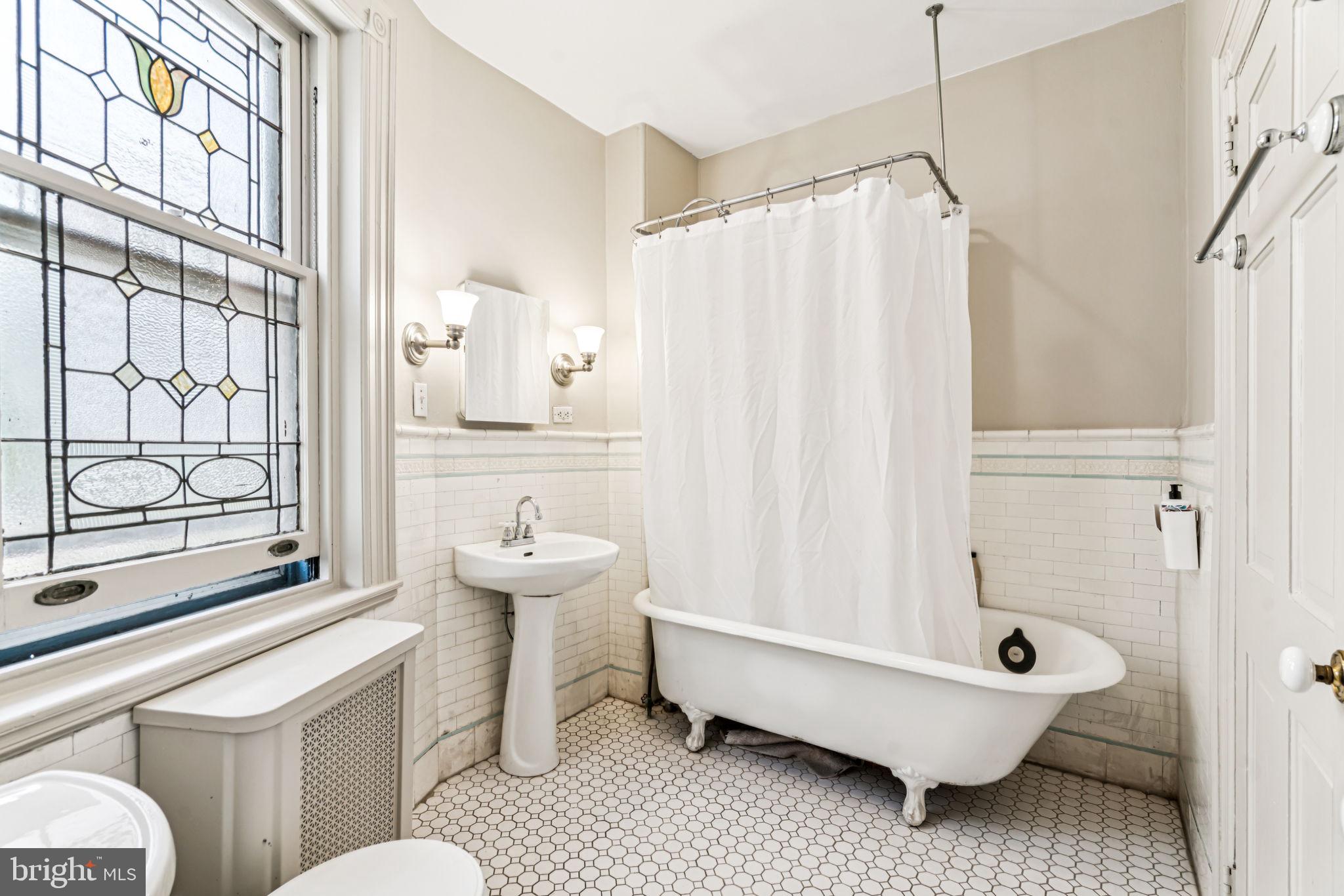 SPRUCE HILL - Residential