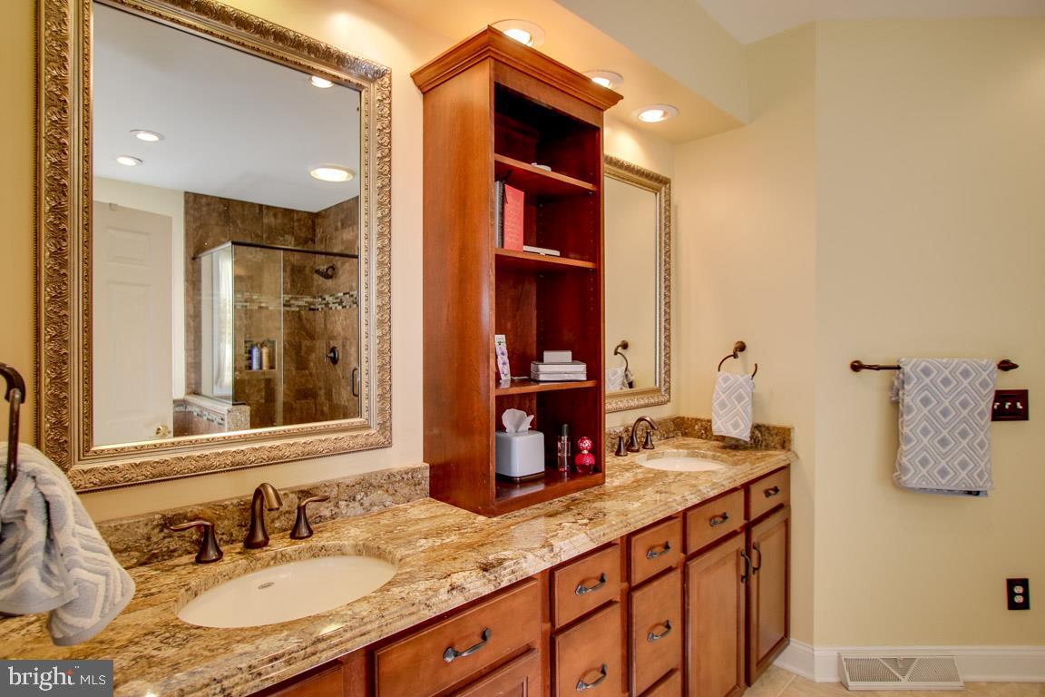 WYNDHAM HILLS - Residential