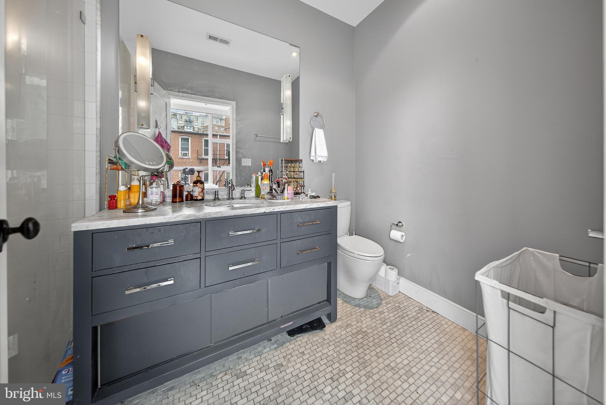 819 6TH STREET NW QUINCY