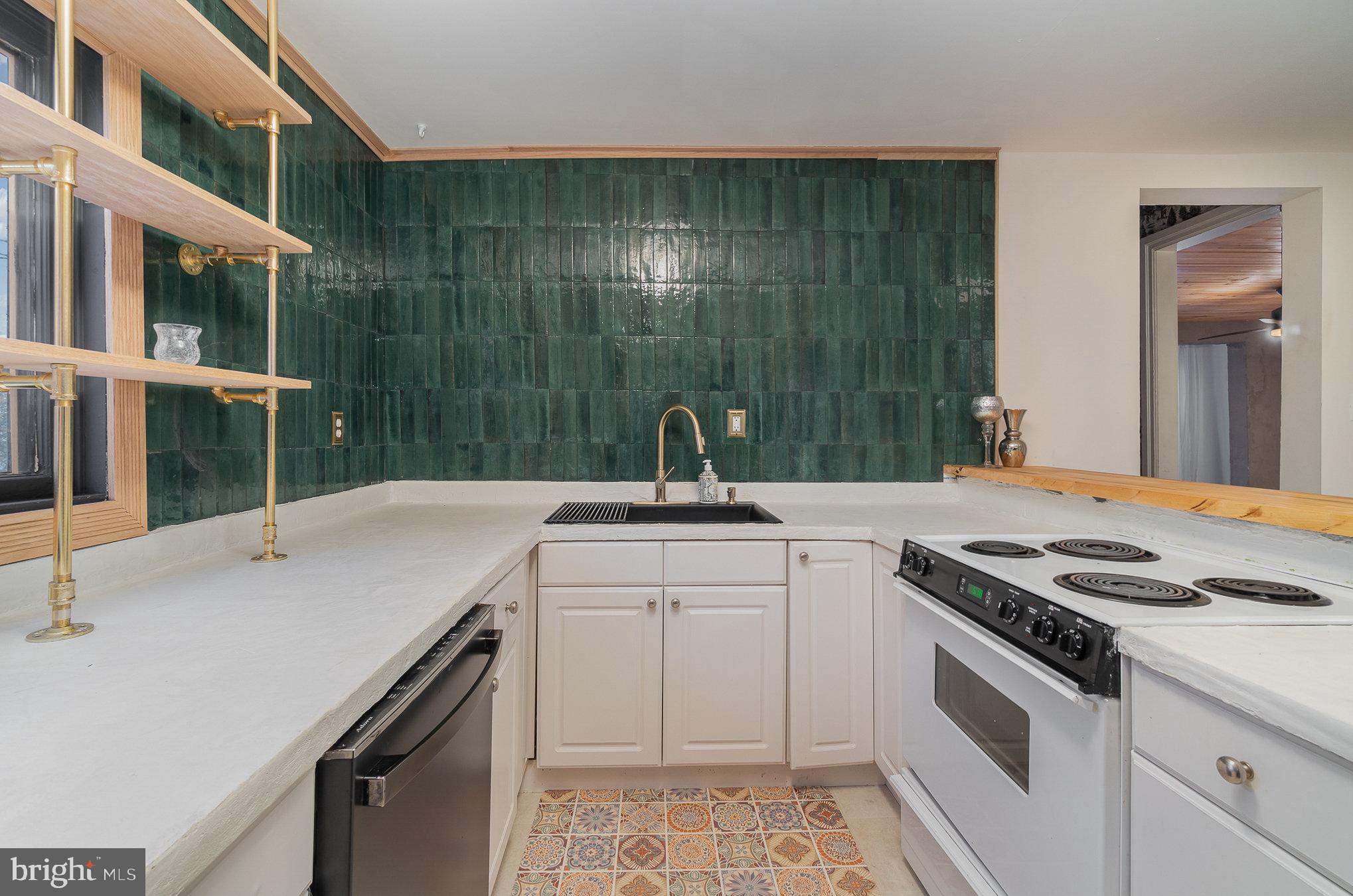 LEWISBERRY BORO - Residential