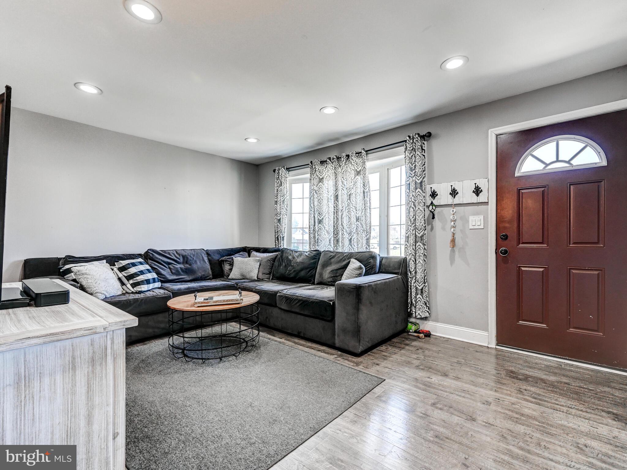 PARK MANOR - Residential