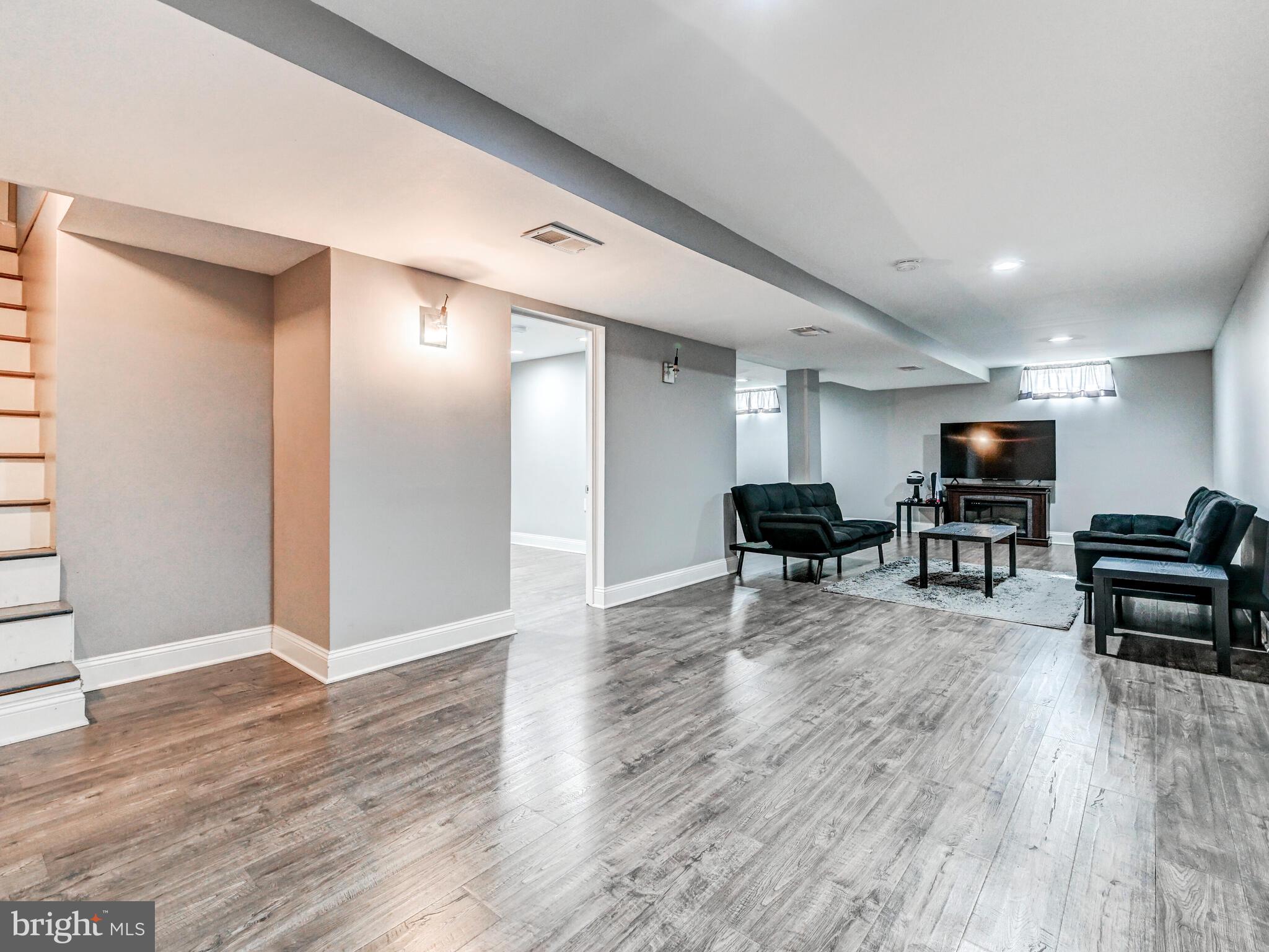 PARK MANOR - Residential