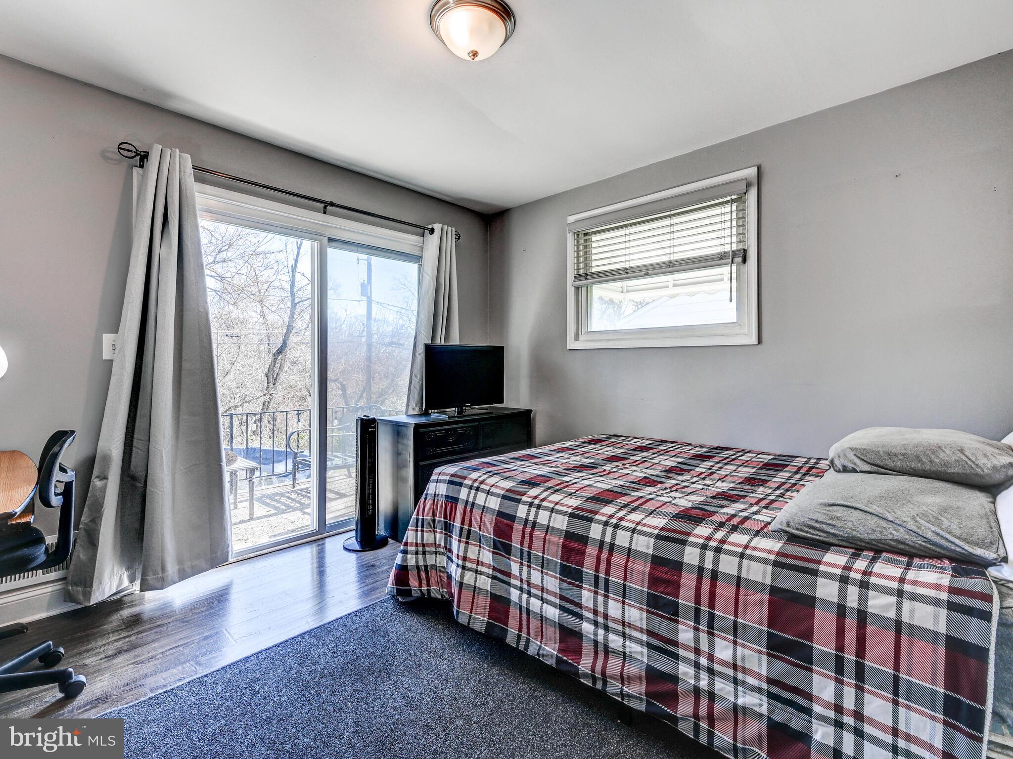 PARK MANOR - Residential