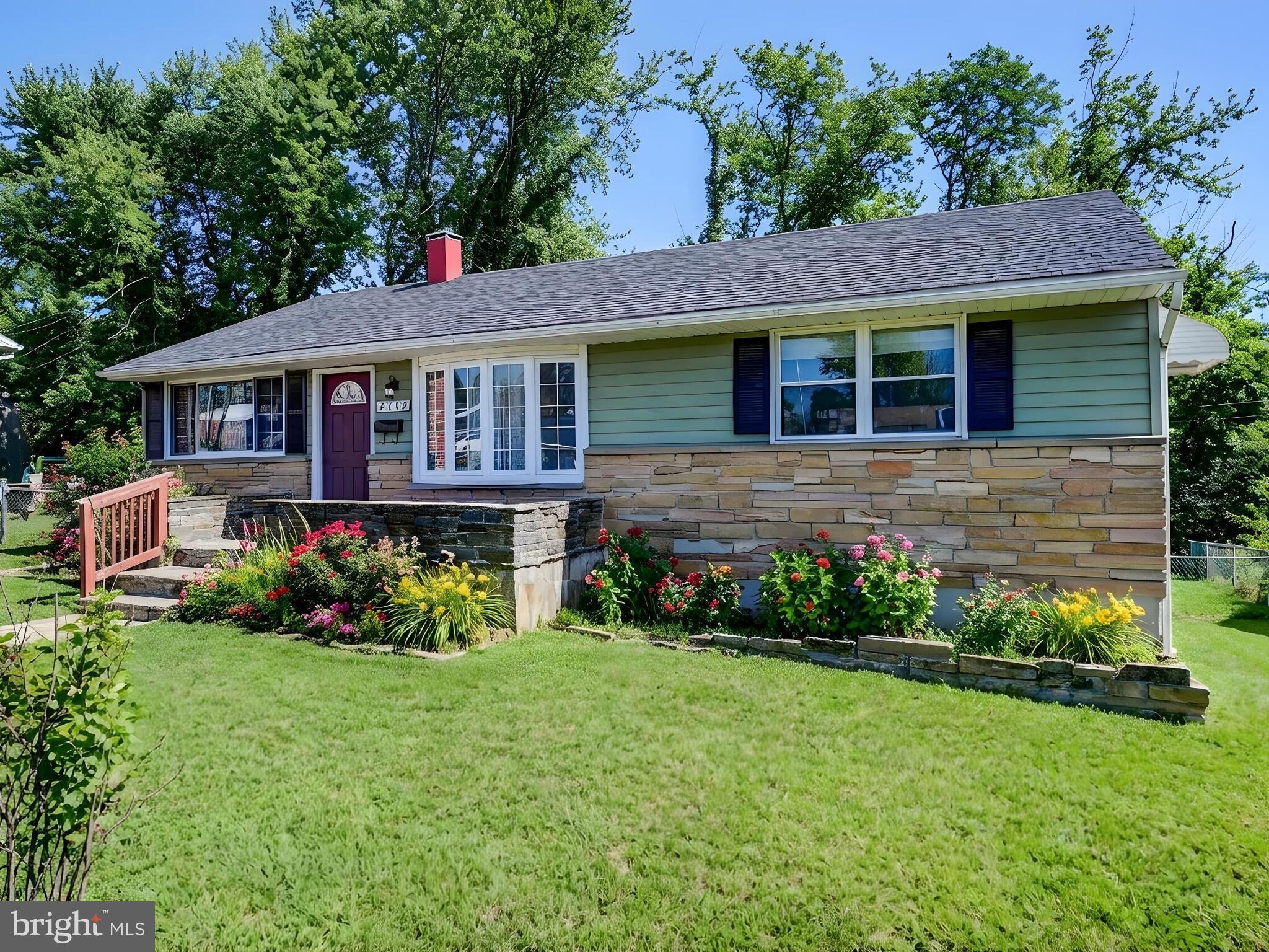 PARK MANOR - Residential