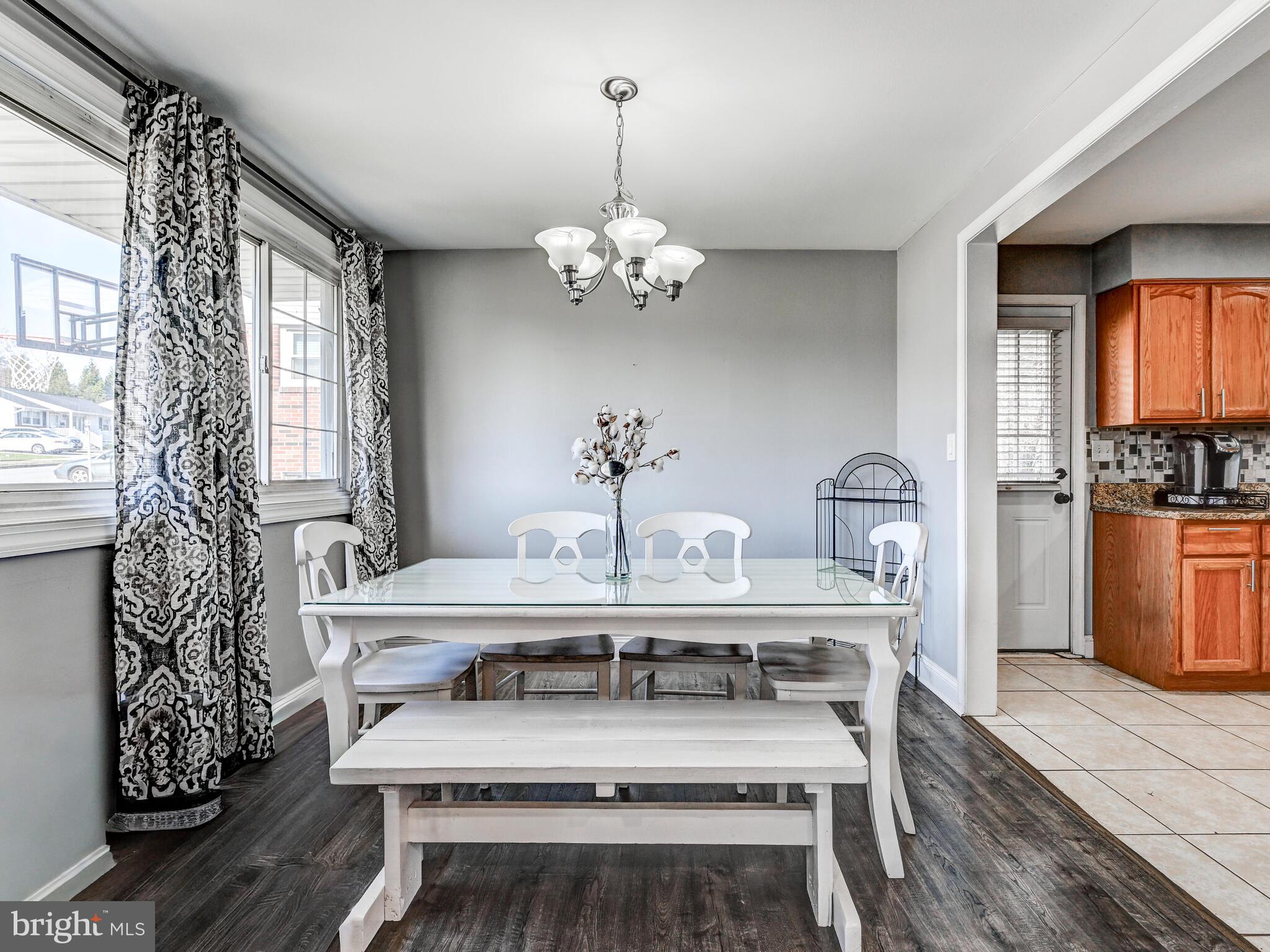 PARK MANOR - Residential