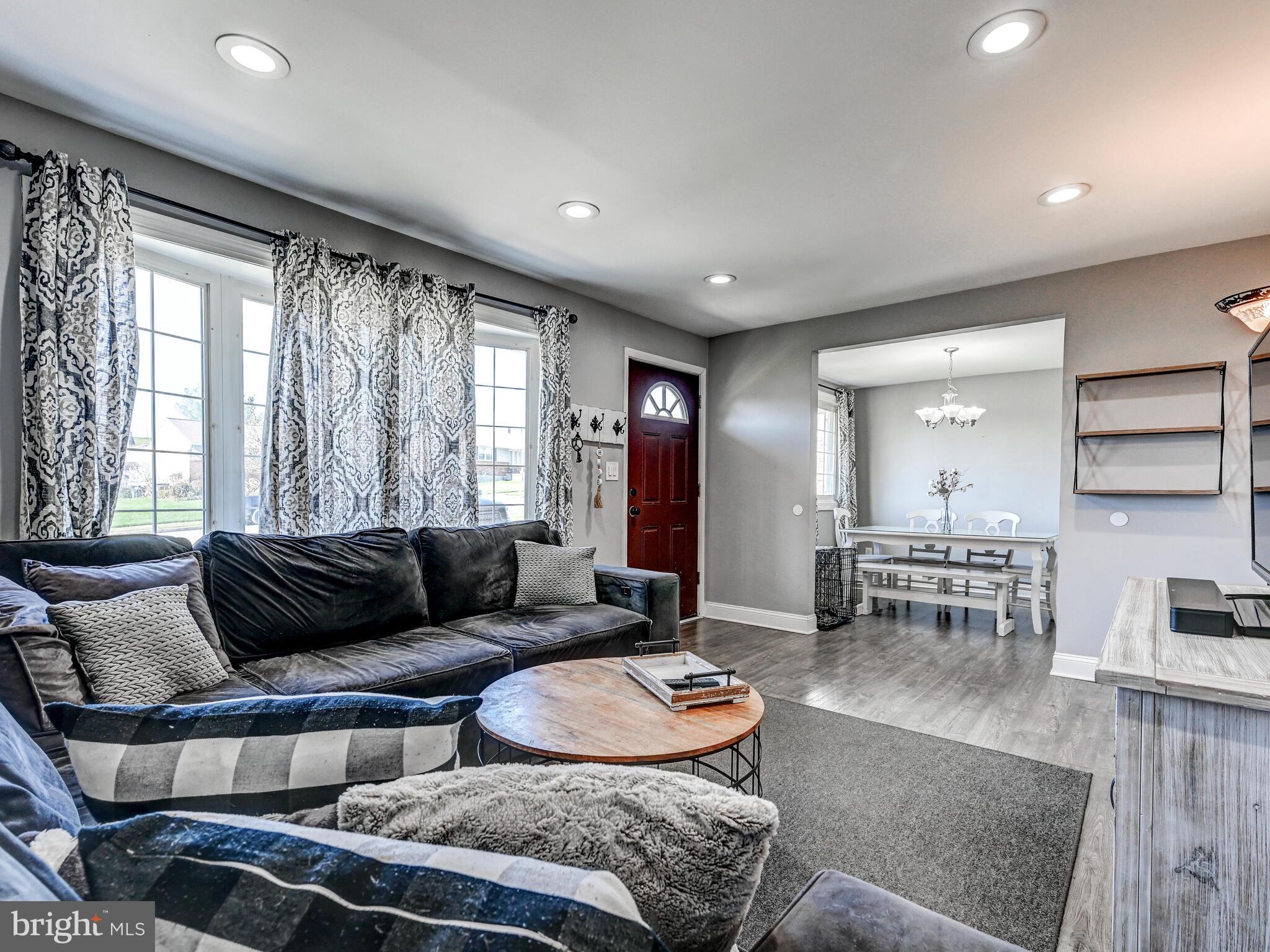 PARK MANOR - Residential