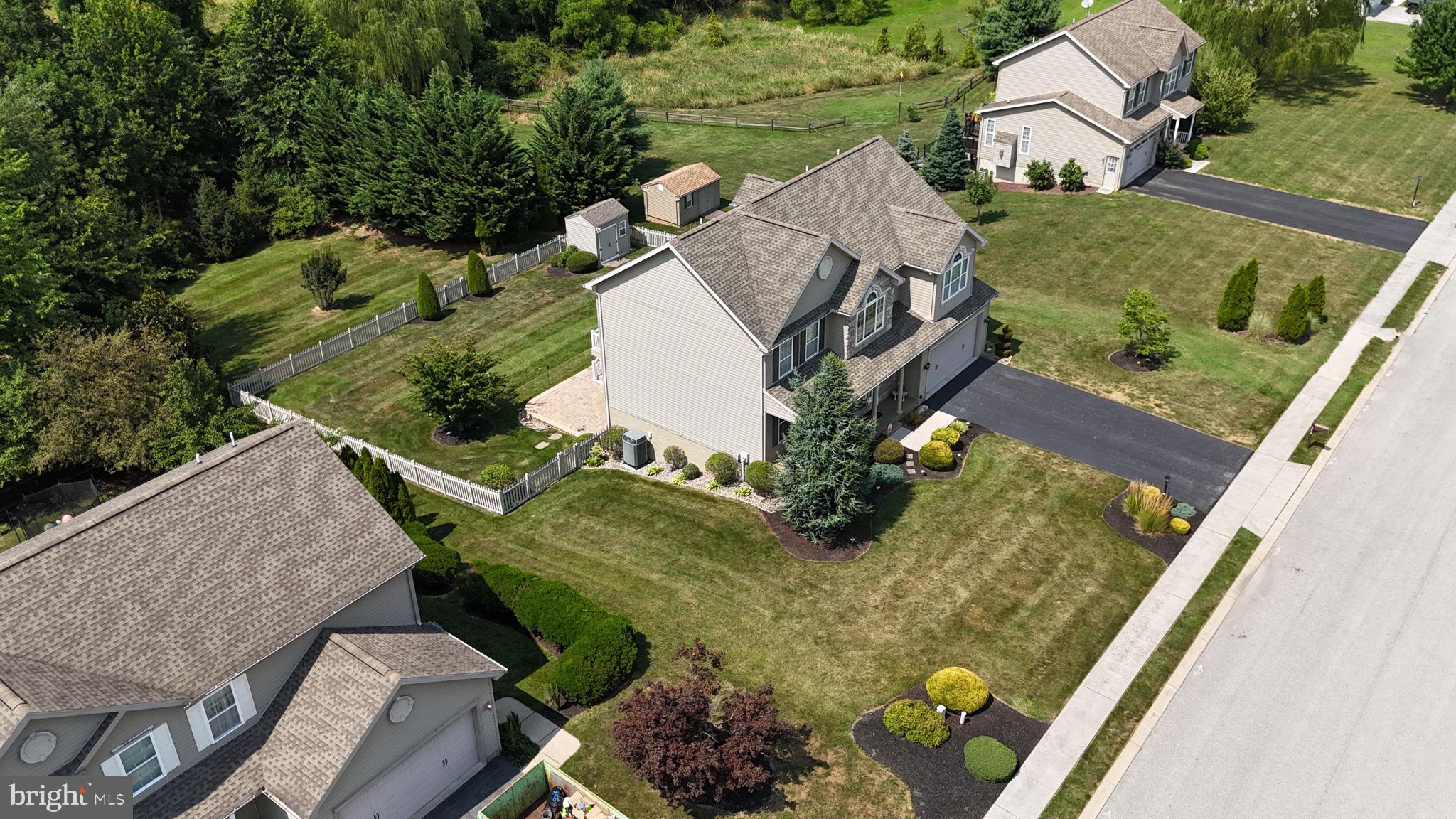 HIGH POINTE - Residential