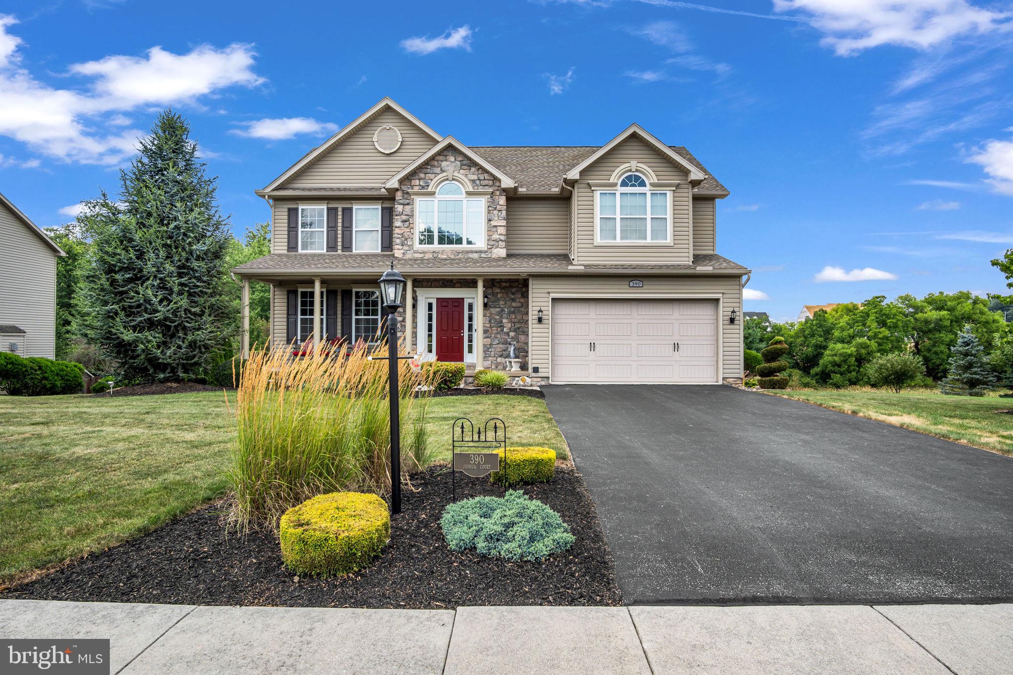 HIGH POINTE - Residential