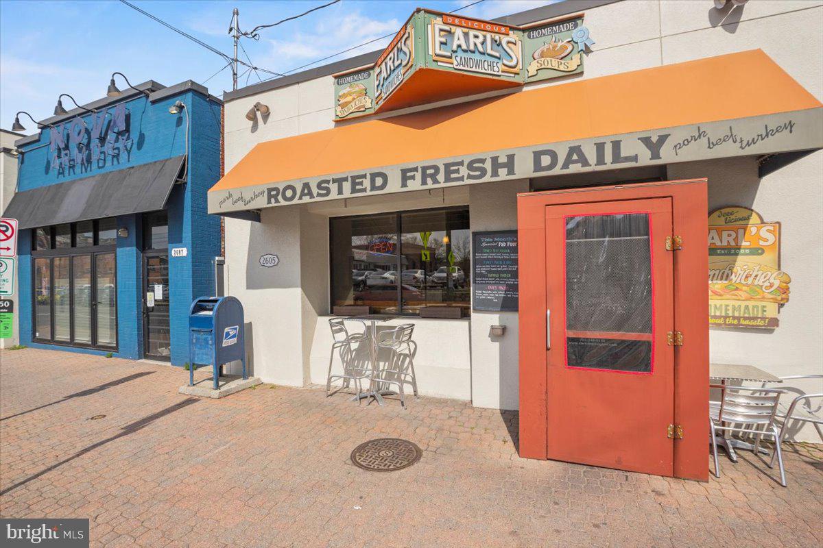 LYON VILLAGE - Residential