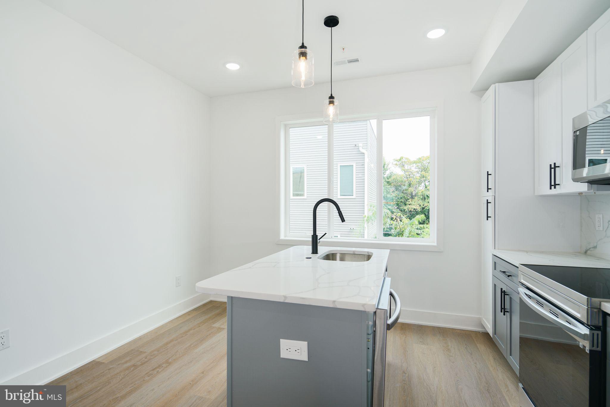 WEST KENSINGTON - Residential Lease