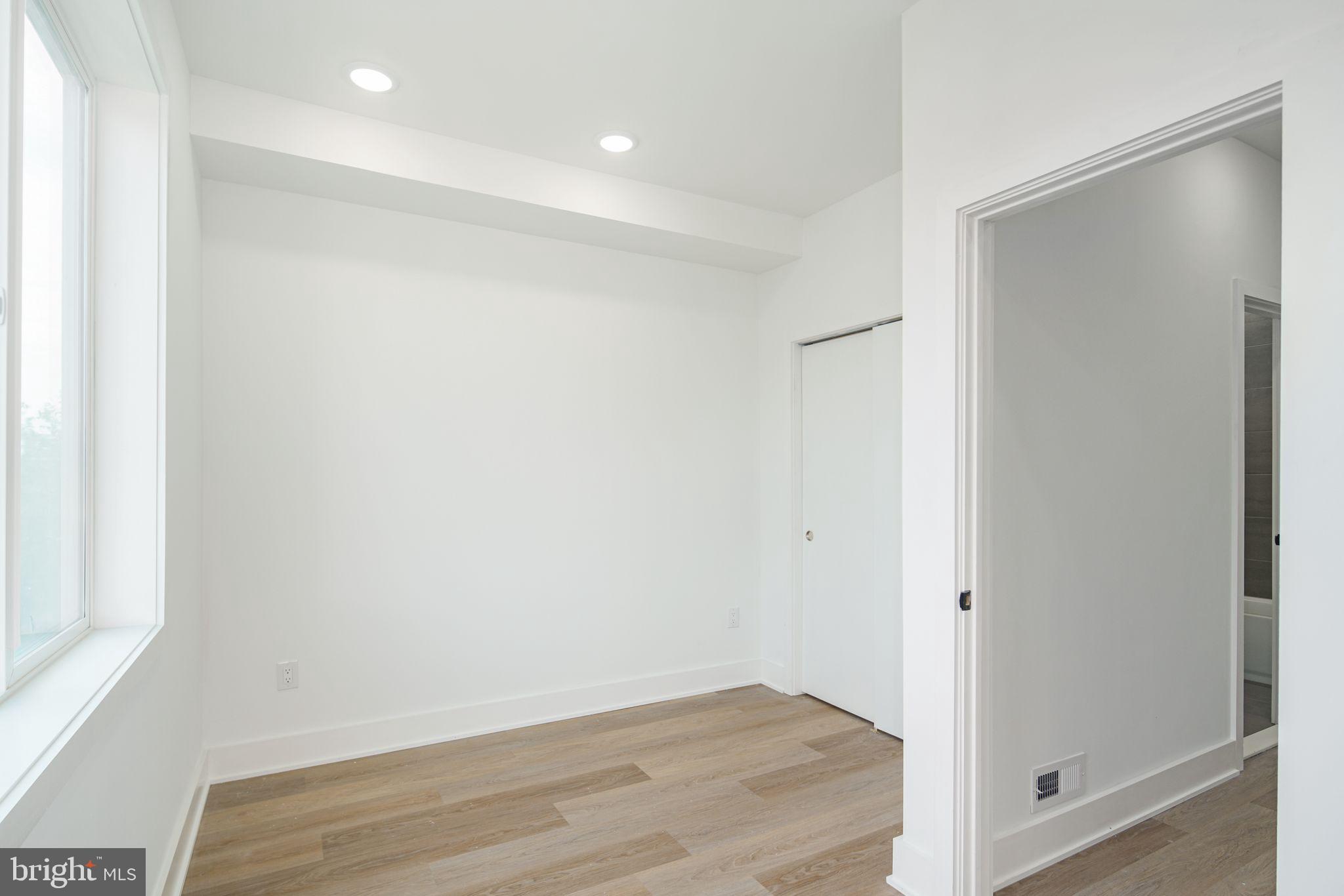 WEST KENSINGTON - Residential Lease