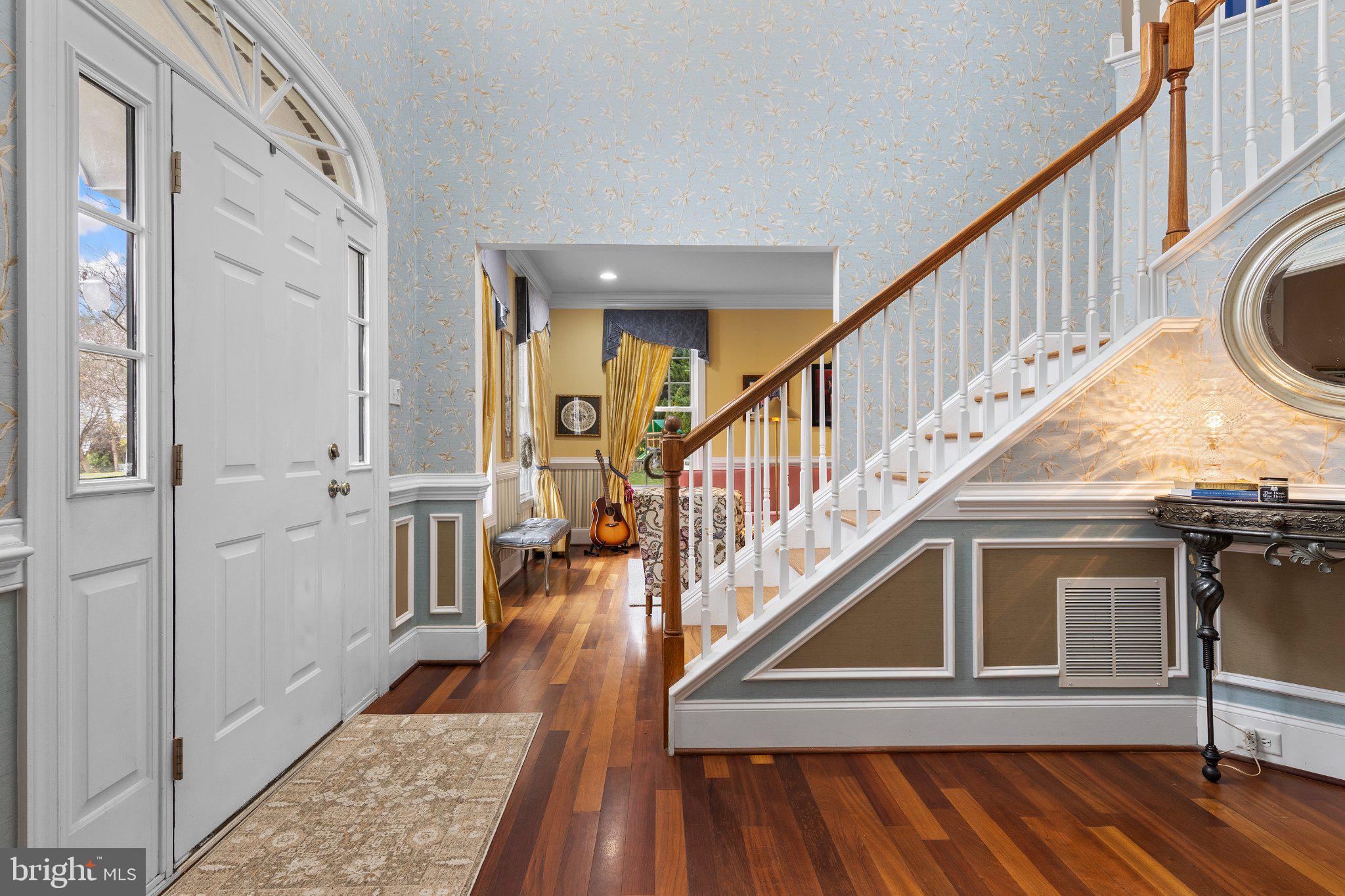 403 DEWEY LANE