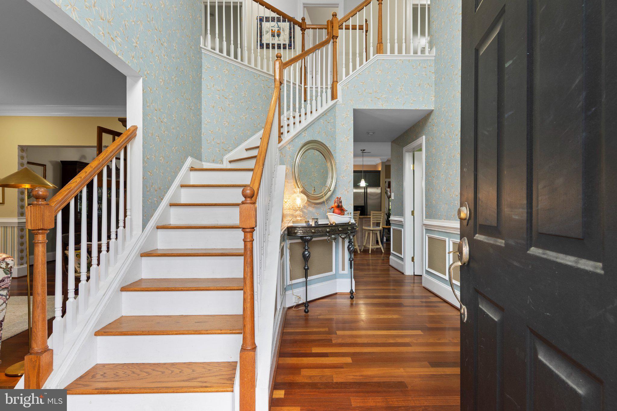 403 DEWEY LANE