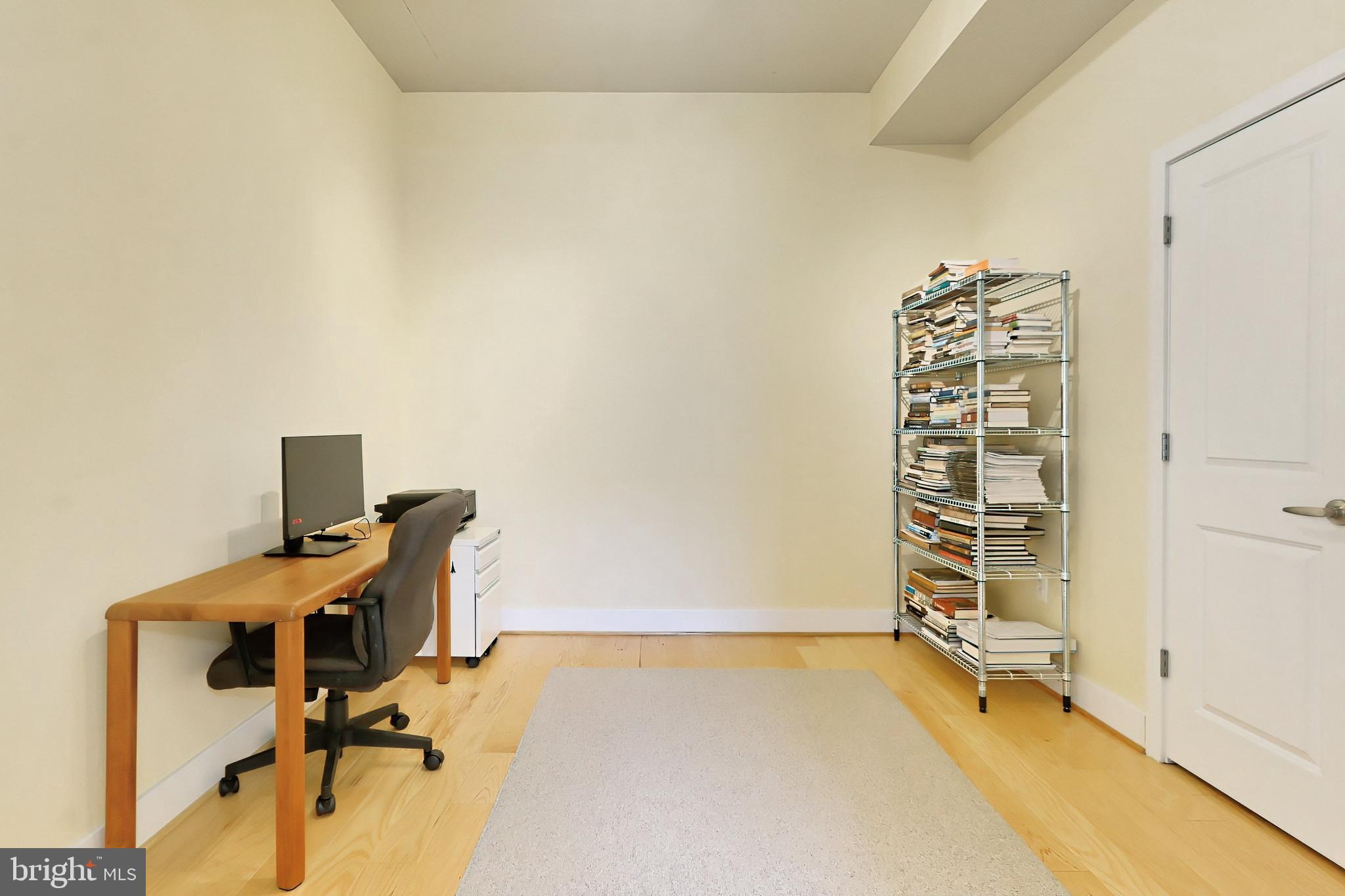 CONDOS AT CARLYLE SQUARE - Residential