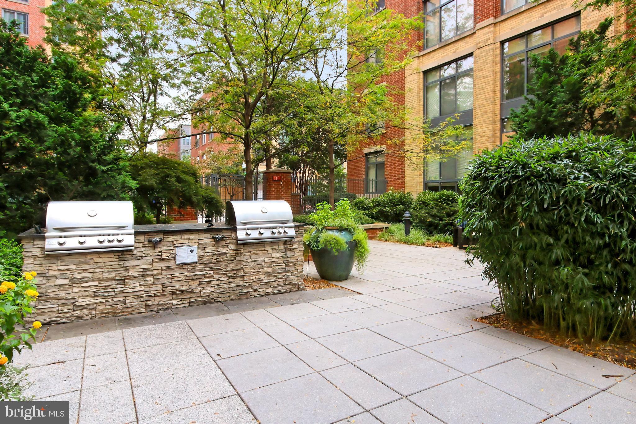 CONDOS AT CARLYLE SQUARE - Residential