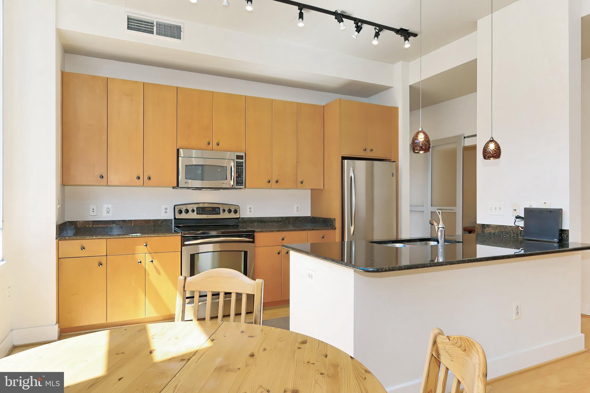 CONDOS AT CARLYLE SQUARE - Residential