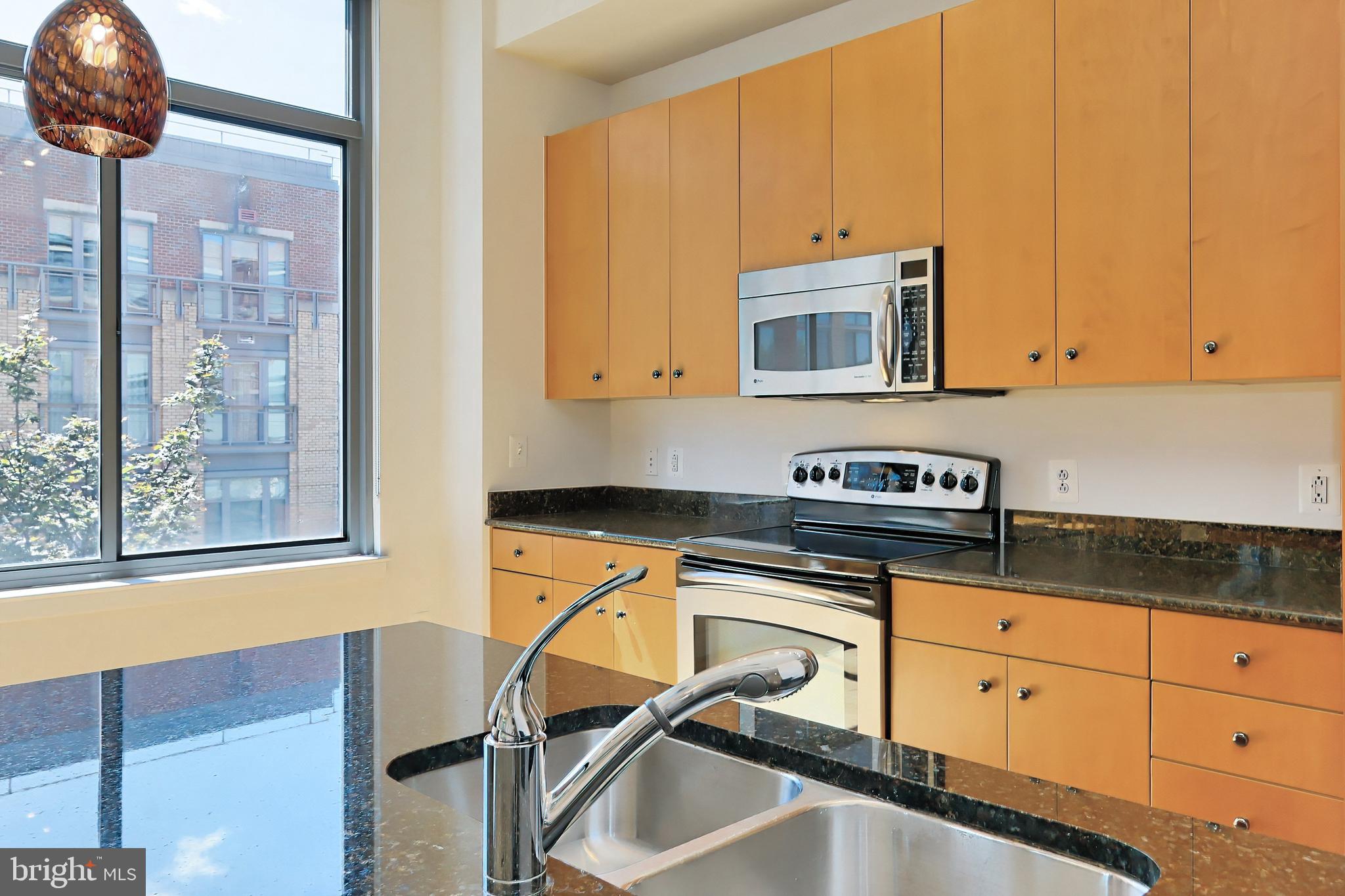 CONDOS AT CARLYLE SQUARE - Residential