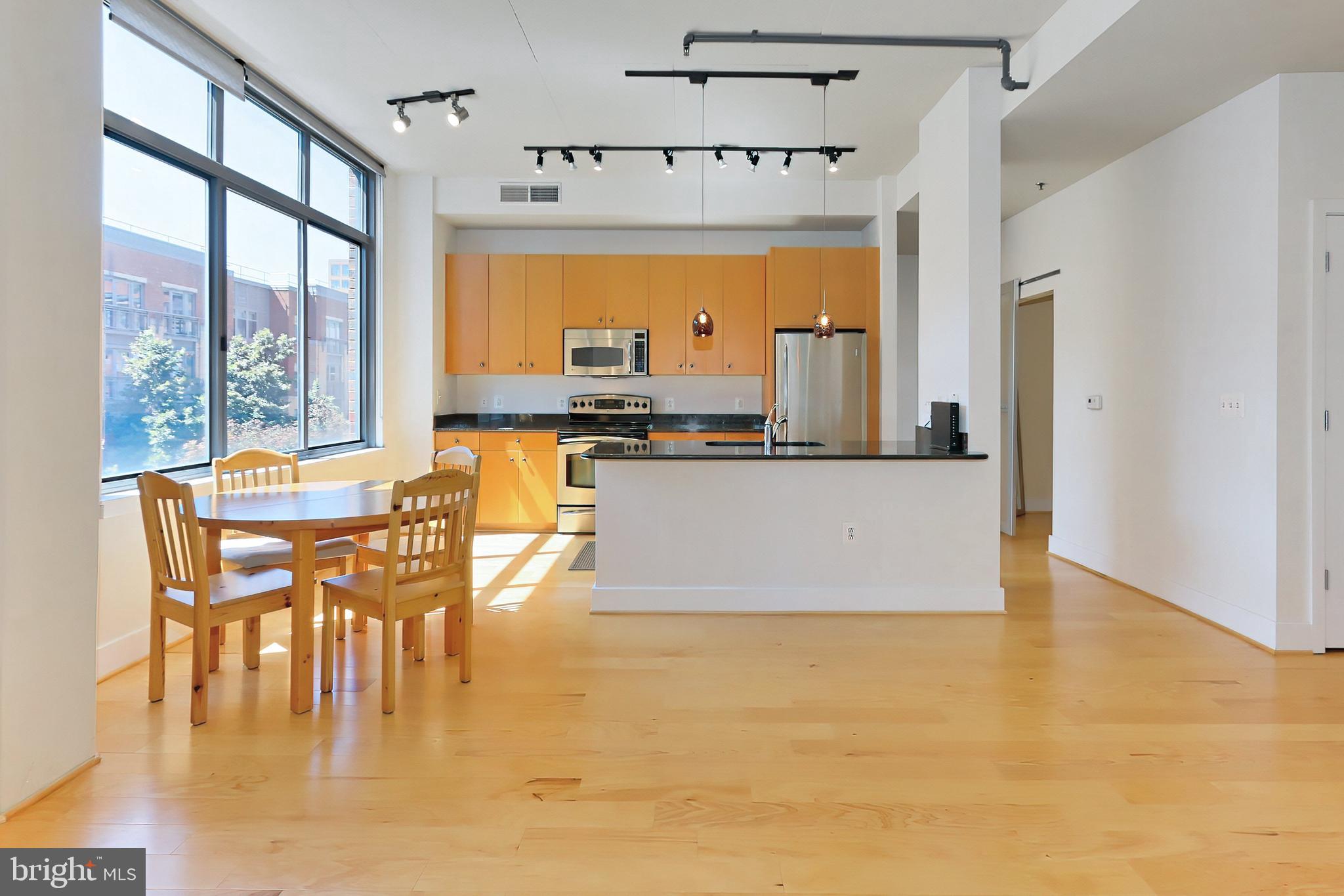 CONDOS AT CARLYLE SQUARE - Residential