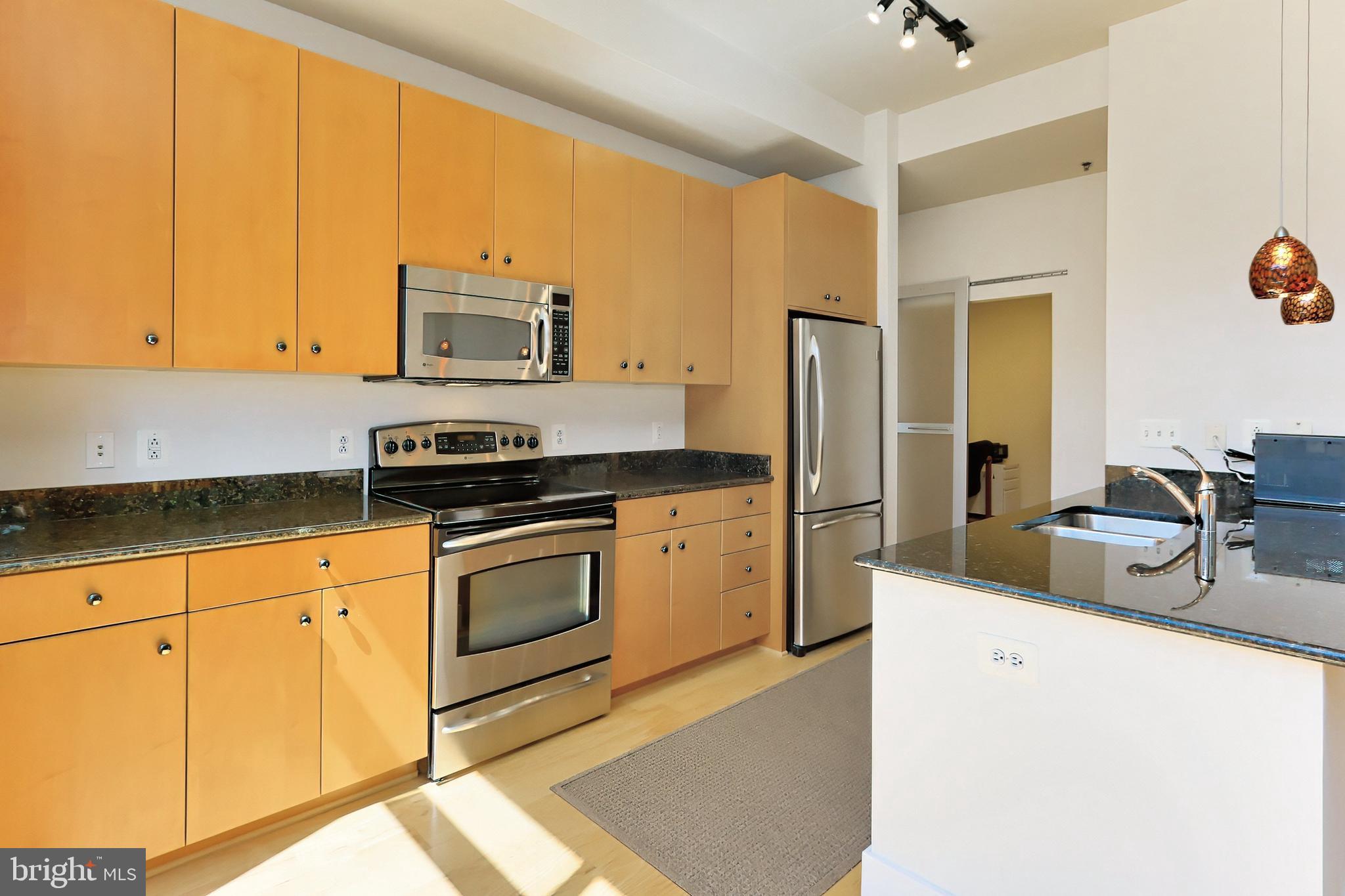 CONDOS AT CARLYLE SQUARE - Residential