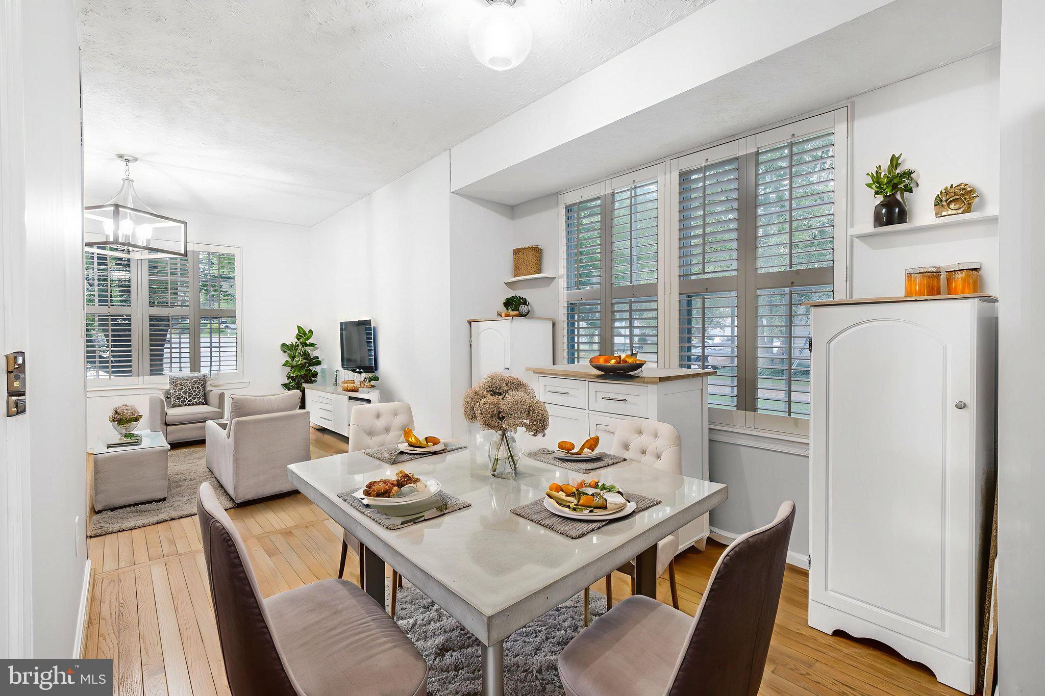 GREEN GABLES - Residential