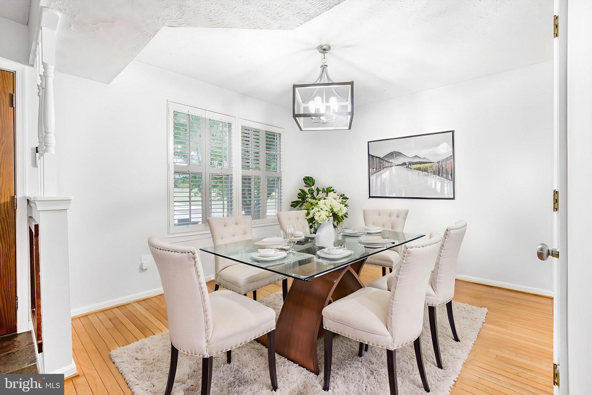 GREEN GABLES - Residential