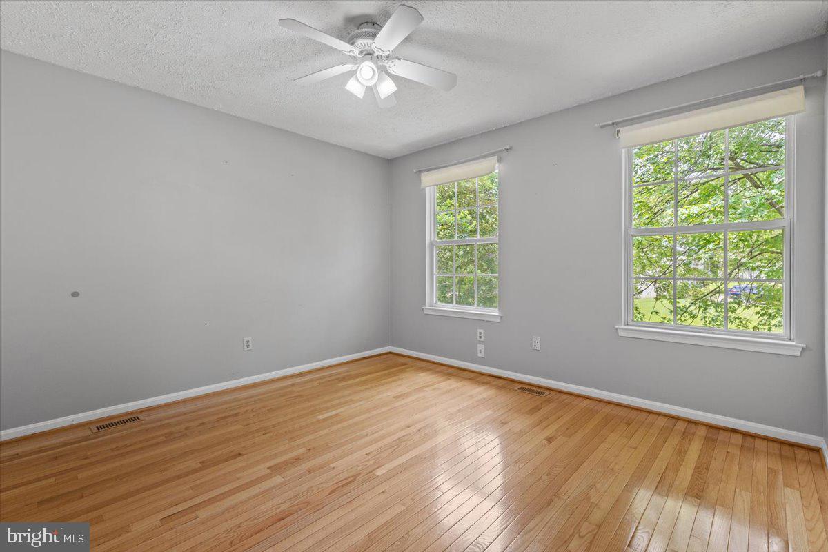 GREEN GABLES - Residential