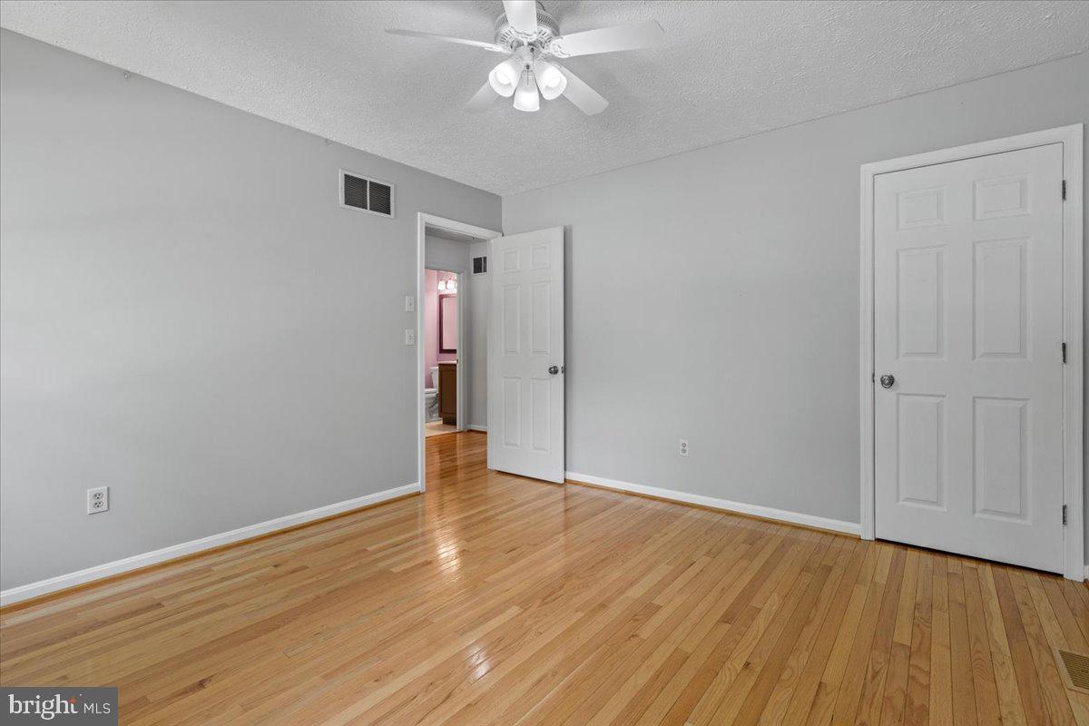 GREEN GABLES - Residential