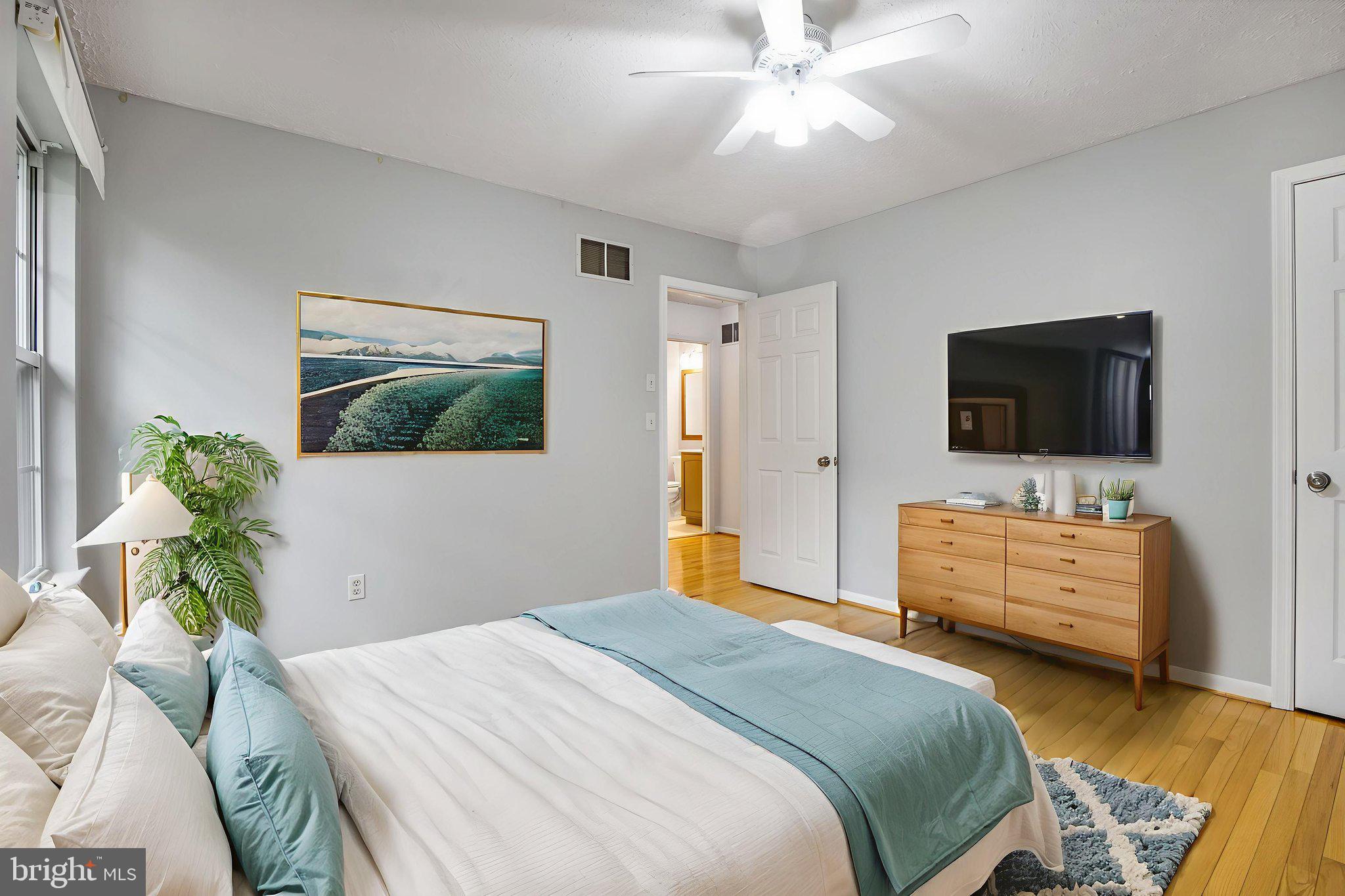 GREEN GABLES - Residential