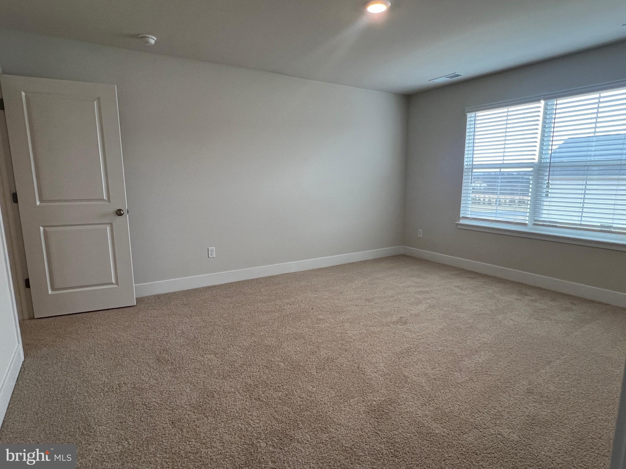 WEST WIND - Residential Lease