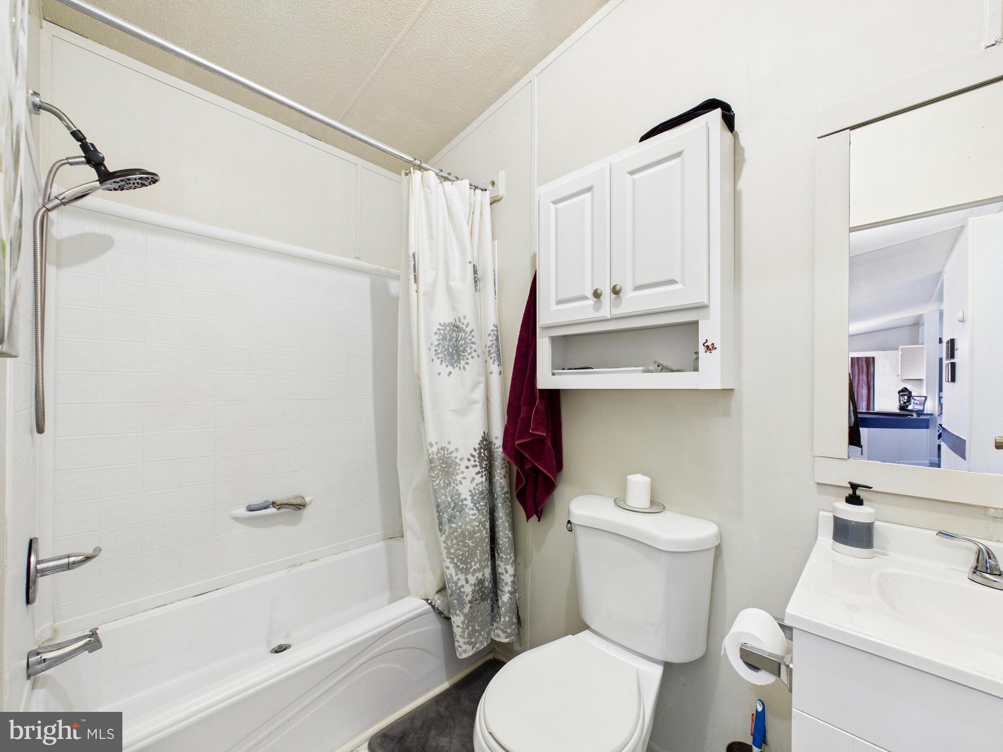 REHOBOTH SHORES MHP - Residential