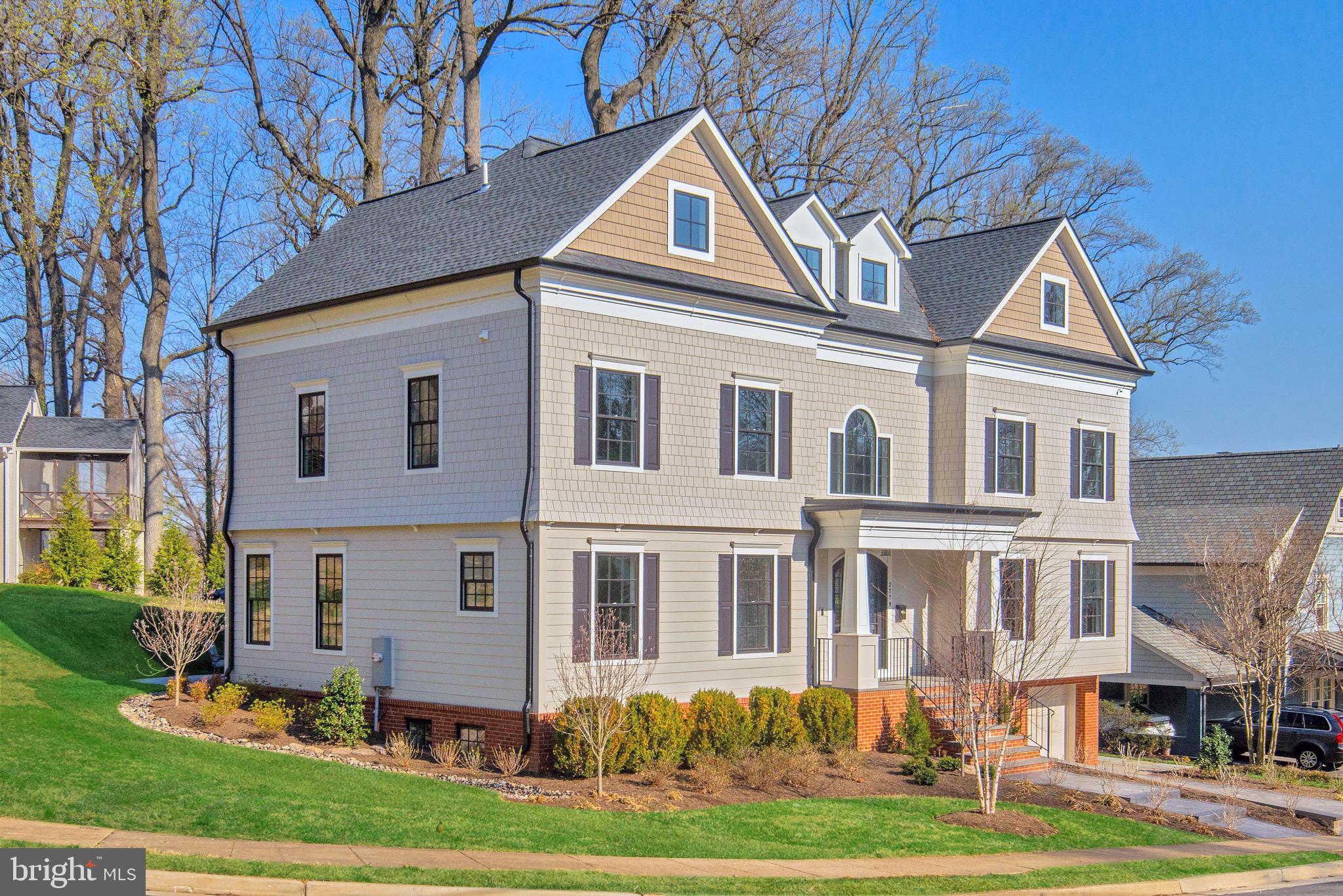 FOREST HILLS - Residential