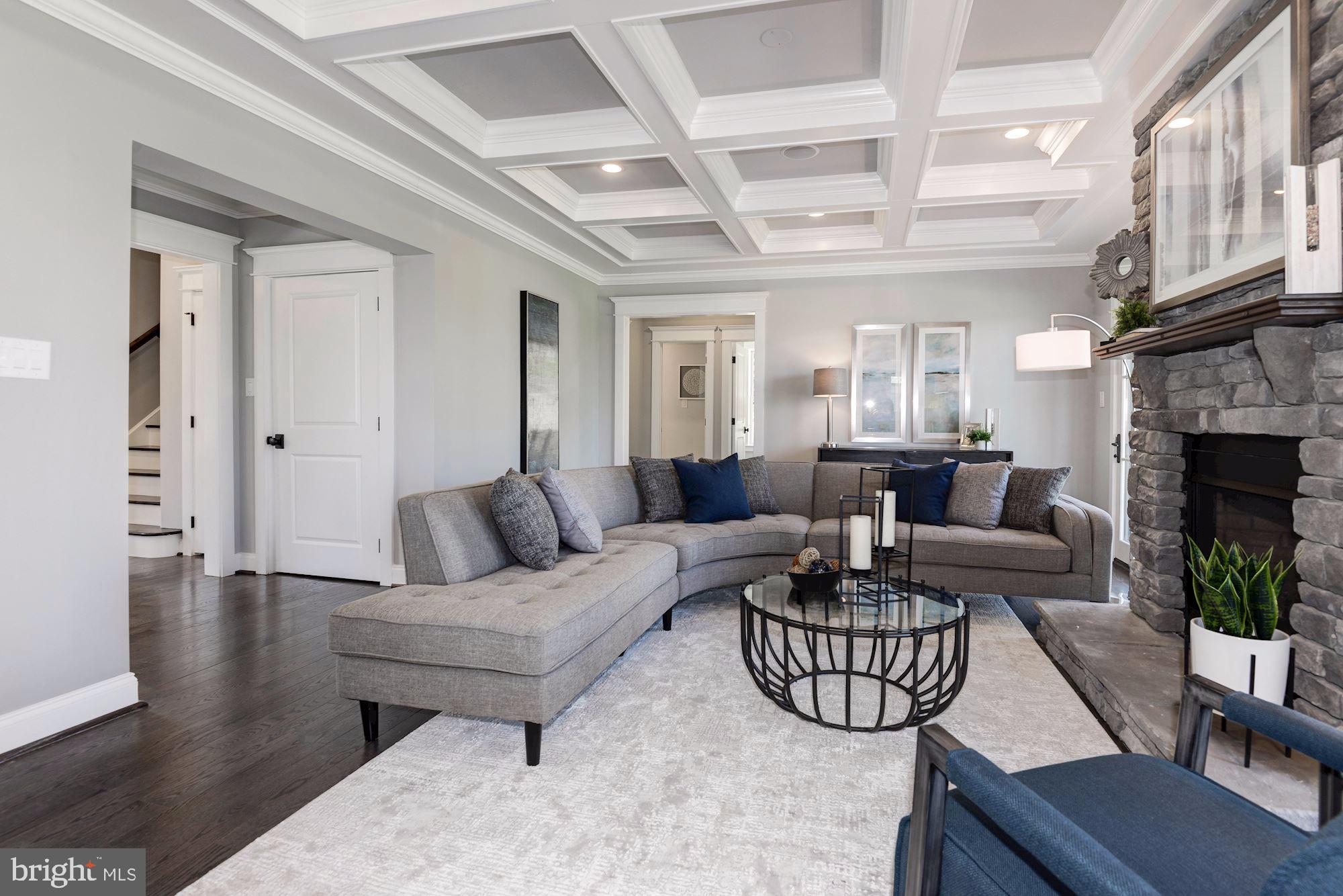 FOREST HILLS - Residential