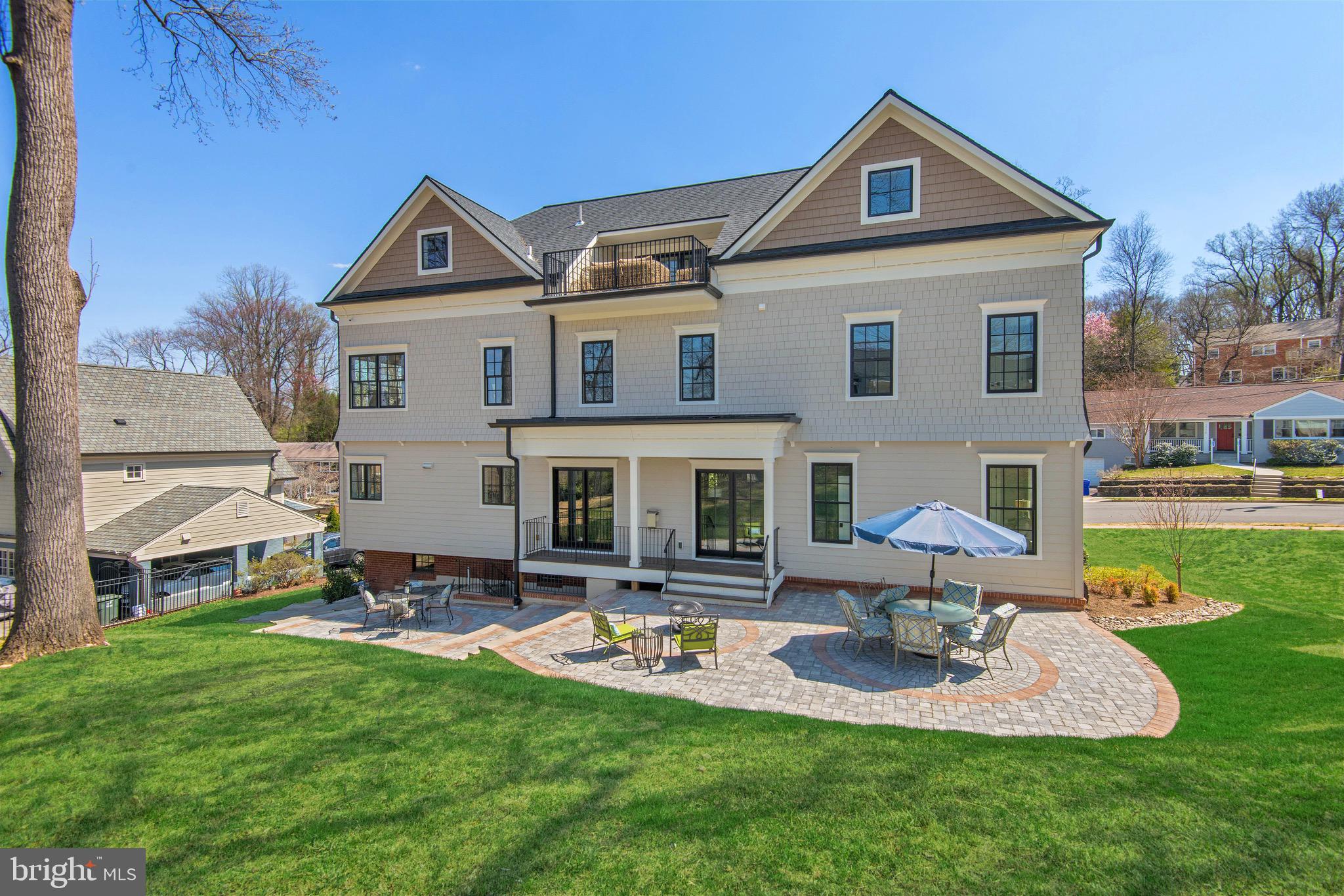 FOREST HILLS - Residential