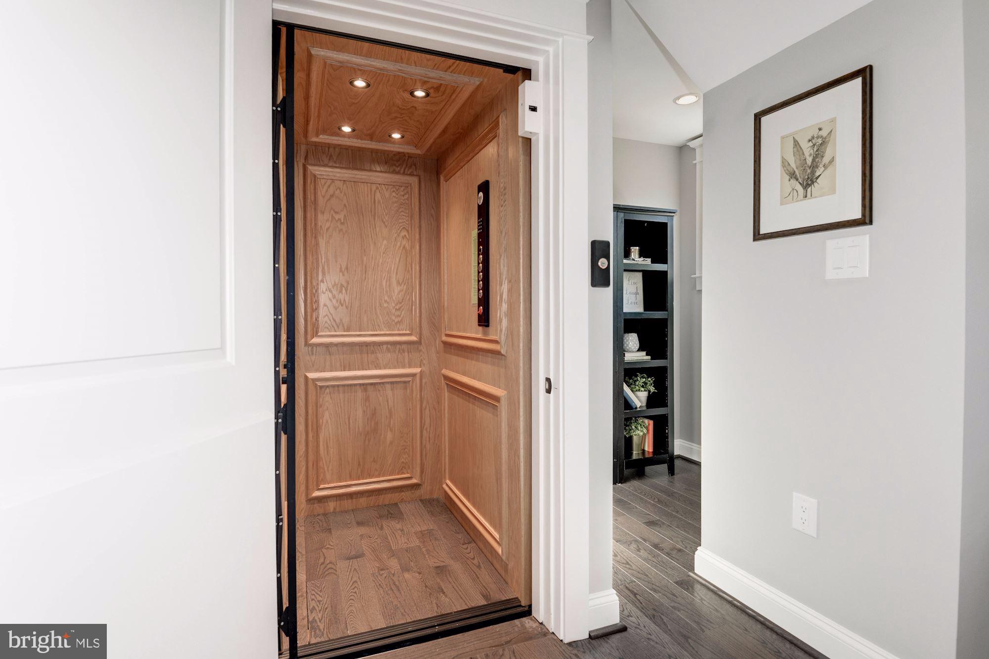 FOREST HILLS - Residential