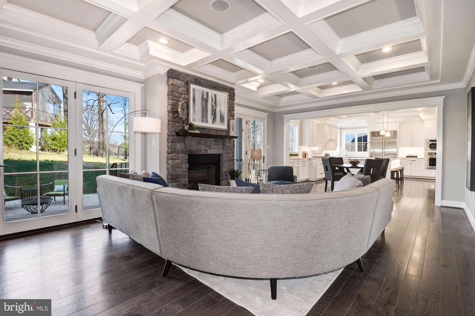 FOREST HILLS - Residential